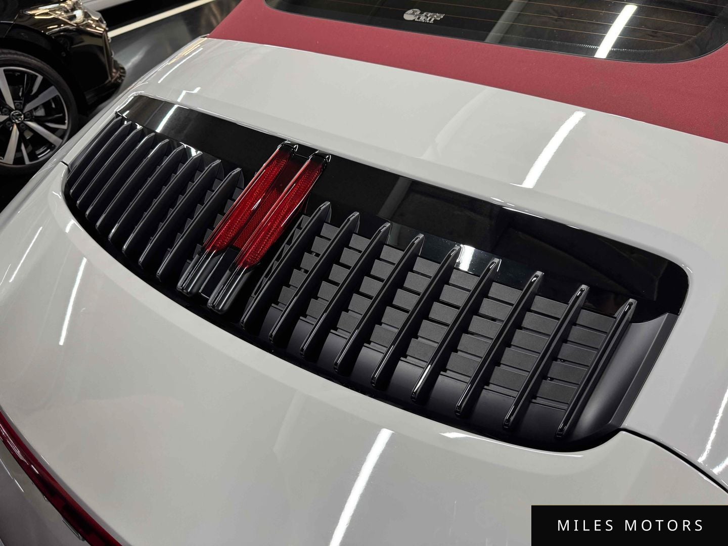 Porsche 911 (992) 2024 — миниатюра 4