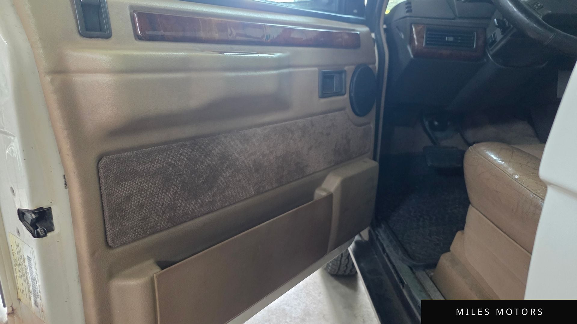 Land Rover Range Rover 2024 — миниатюра 11