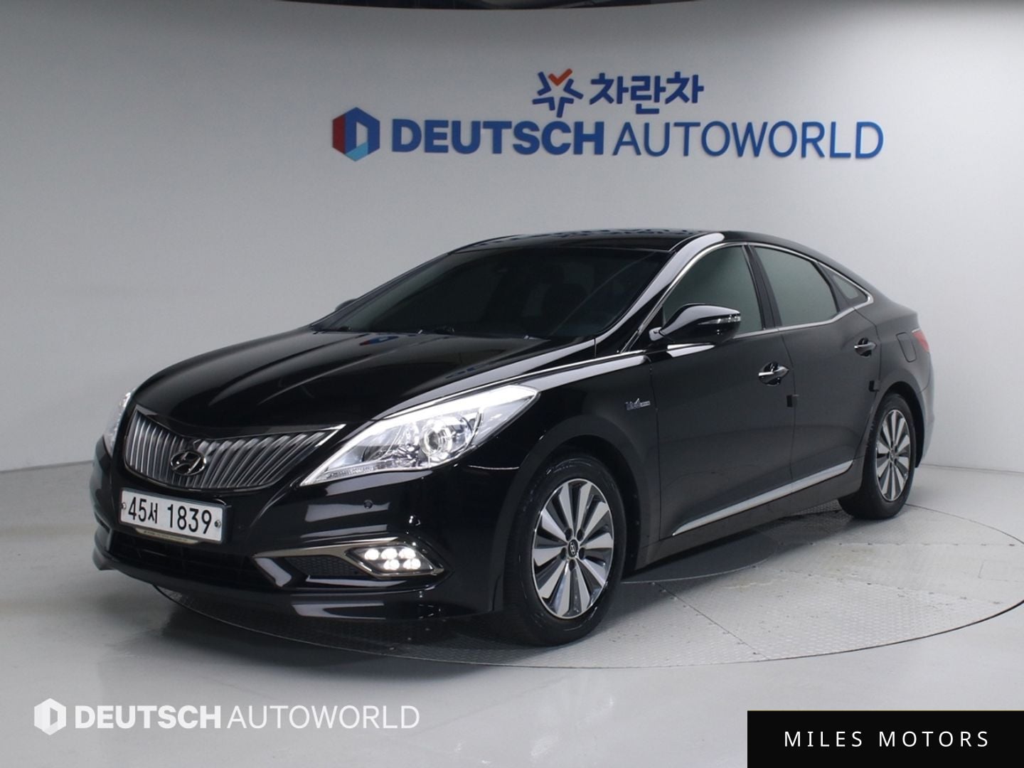 Hyundai Grandeur 2015 — фото 1 из 12