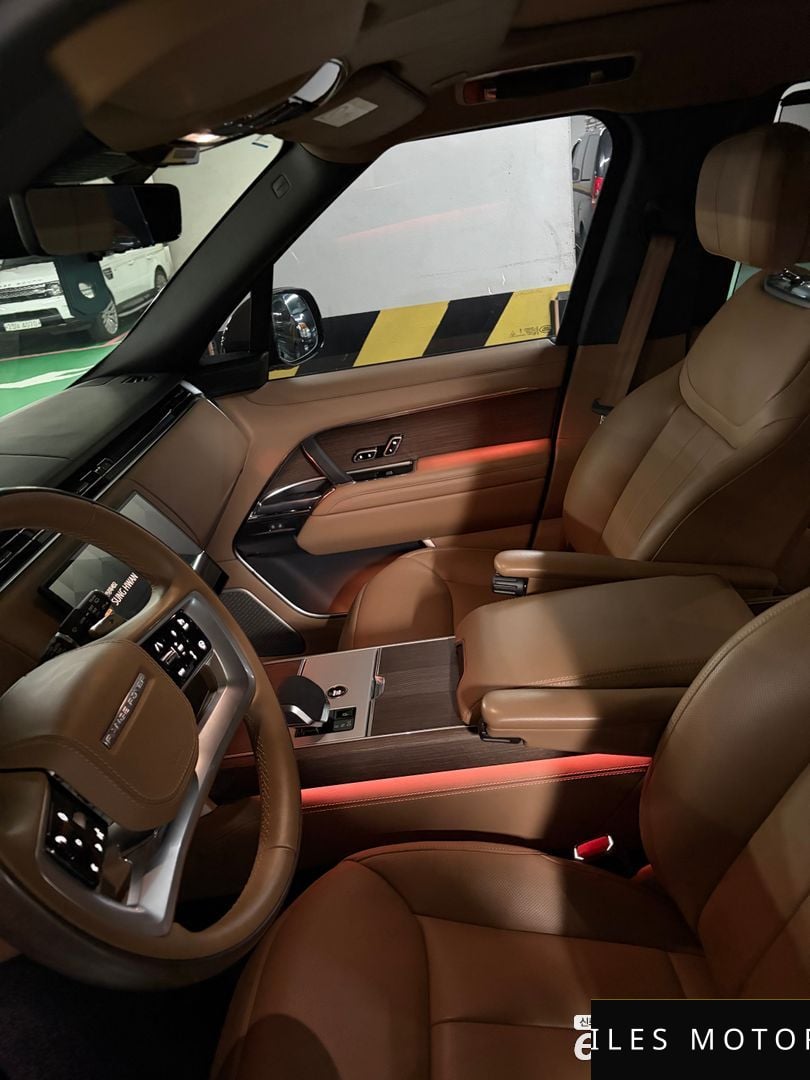 Land Rover Range Rover 2024 — миниатюра 9