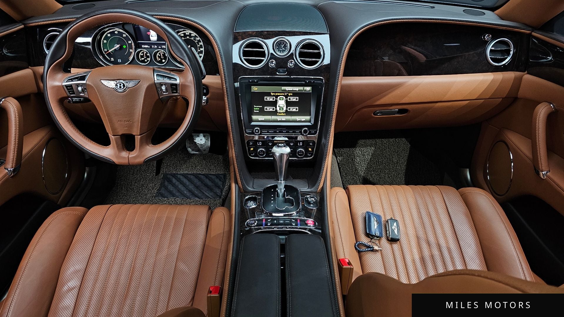 Bentley Flying Spur 2018 — миниатюра 10