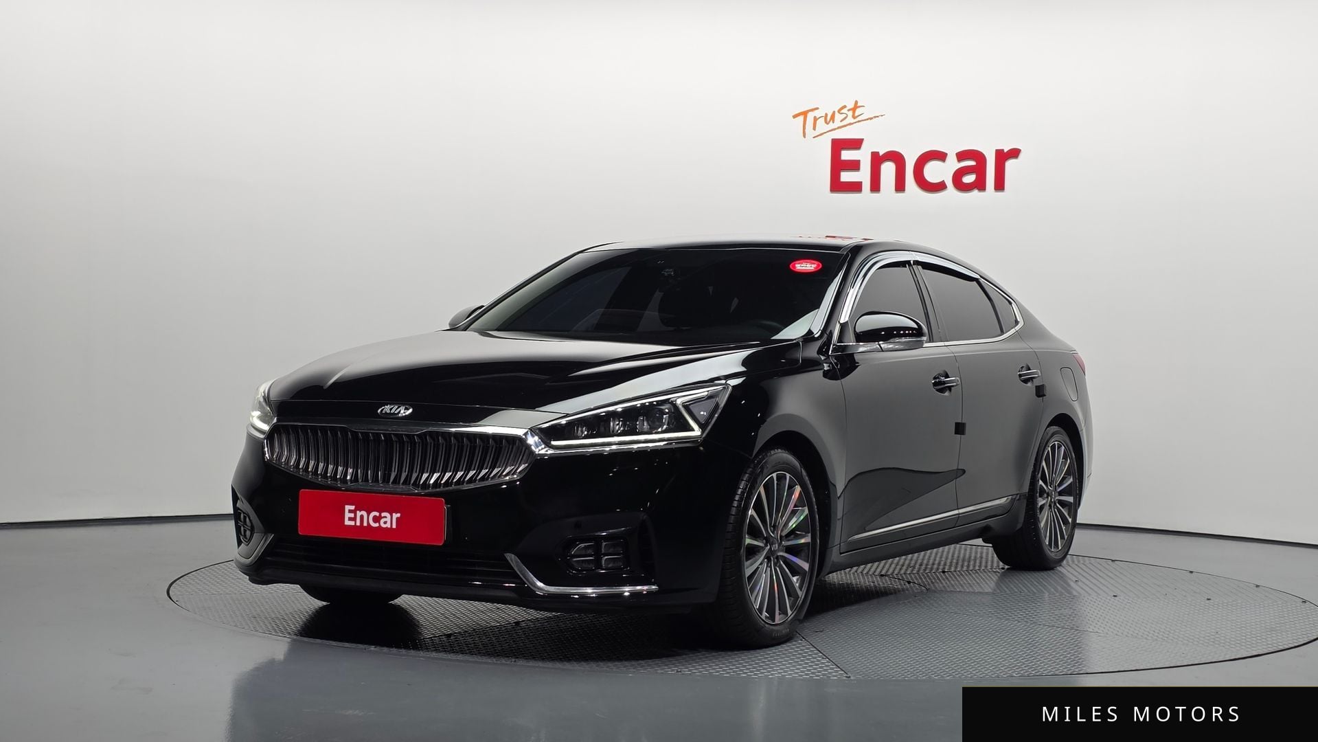 Kia K7 2019 — фото 1 из 12