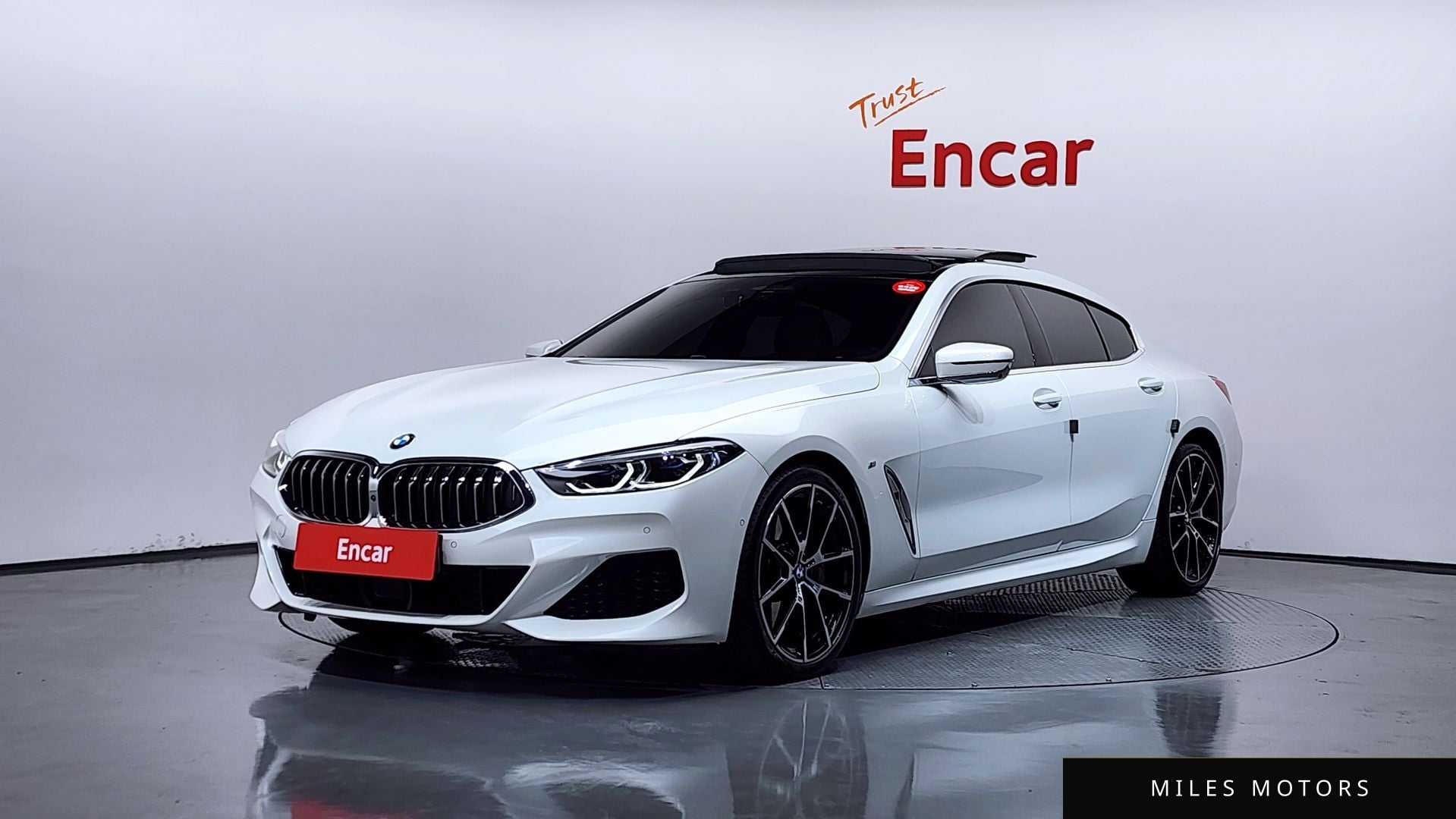 BMW 8 Series (G15) 2022 — фото 1 из 12