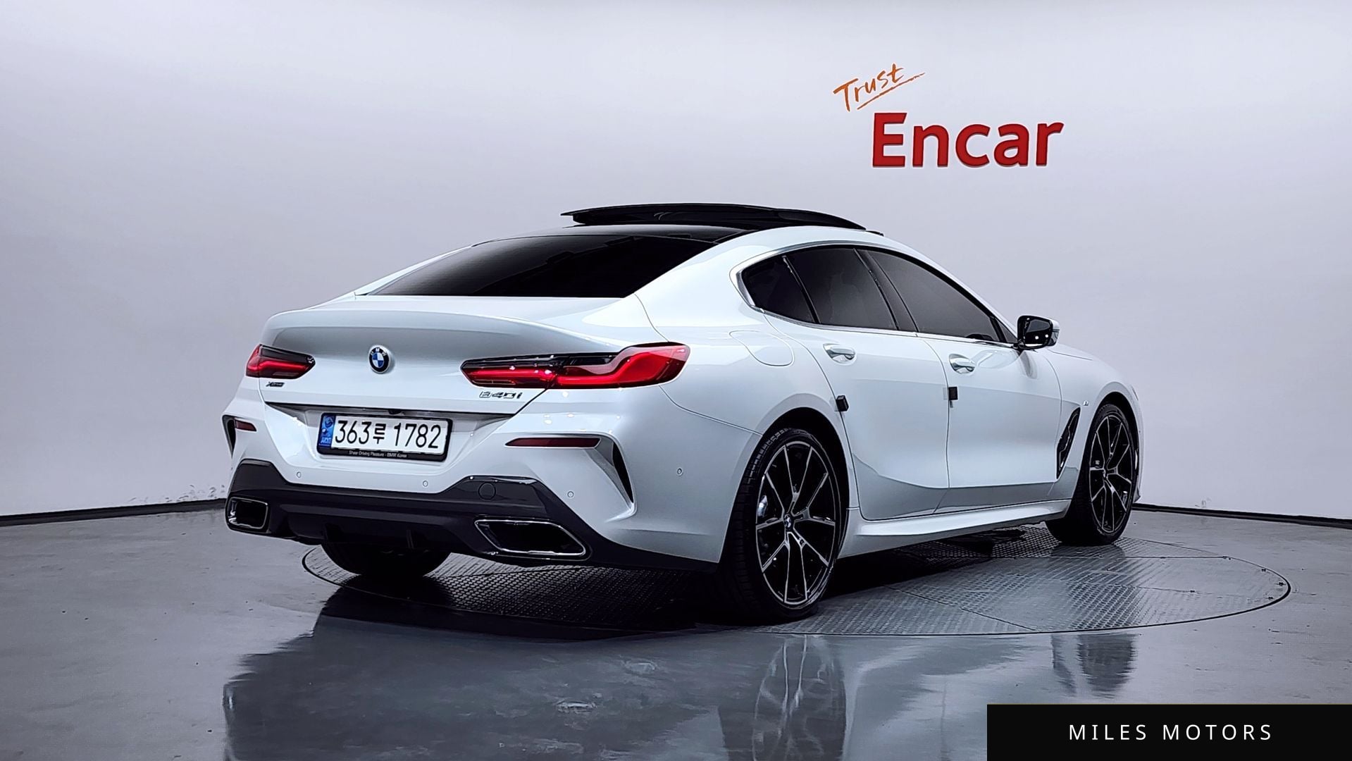 BMW 8 Series (G15) 2022 — миниатюра 2