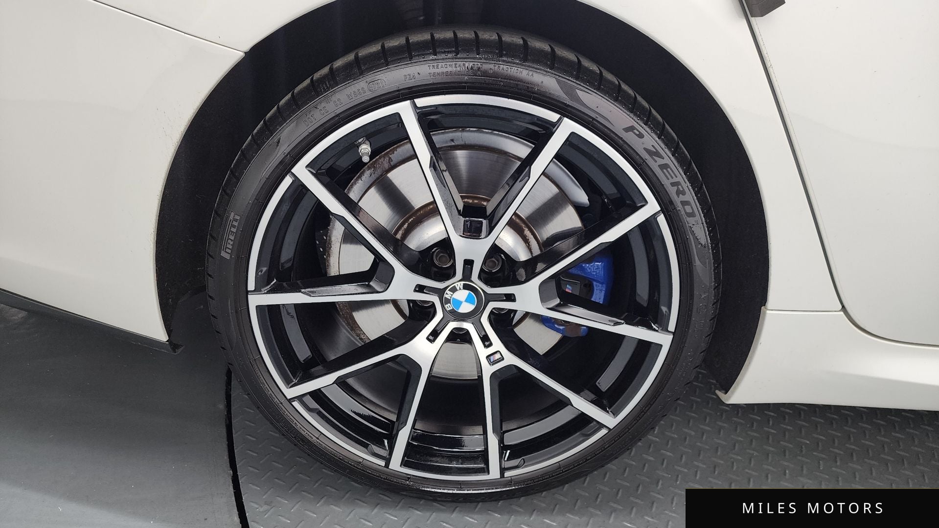 BMW 8 Series (G15) 2022 — миниатюра 5