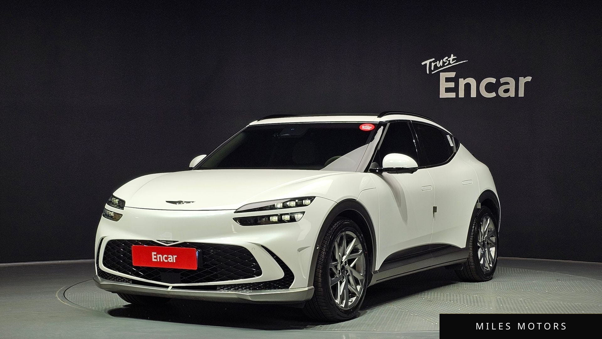 Genesis GV60 2022 — фото 1 из 12