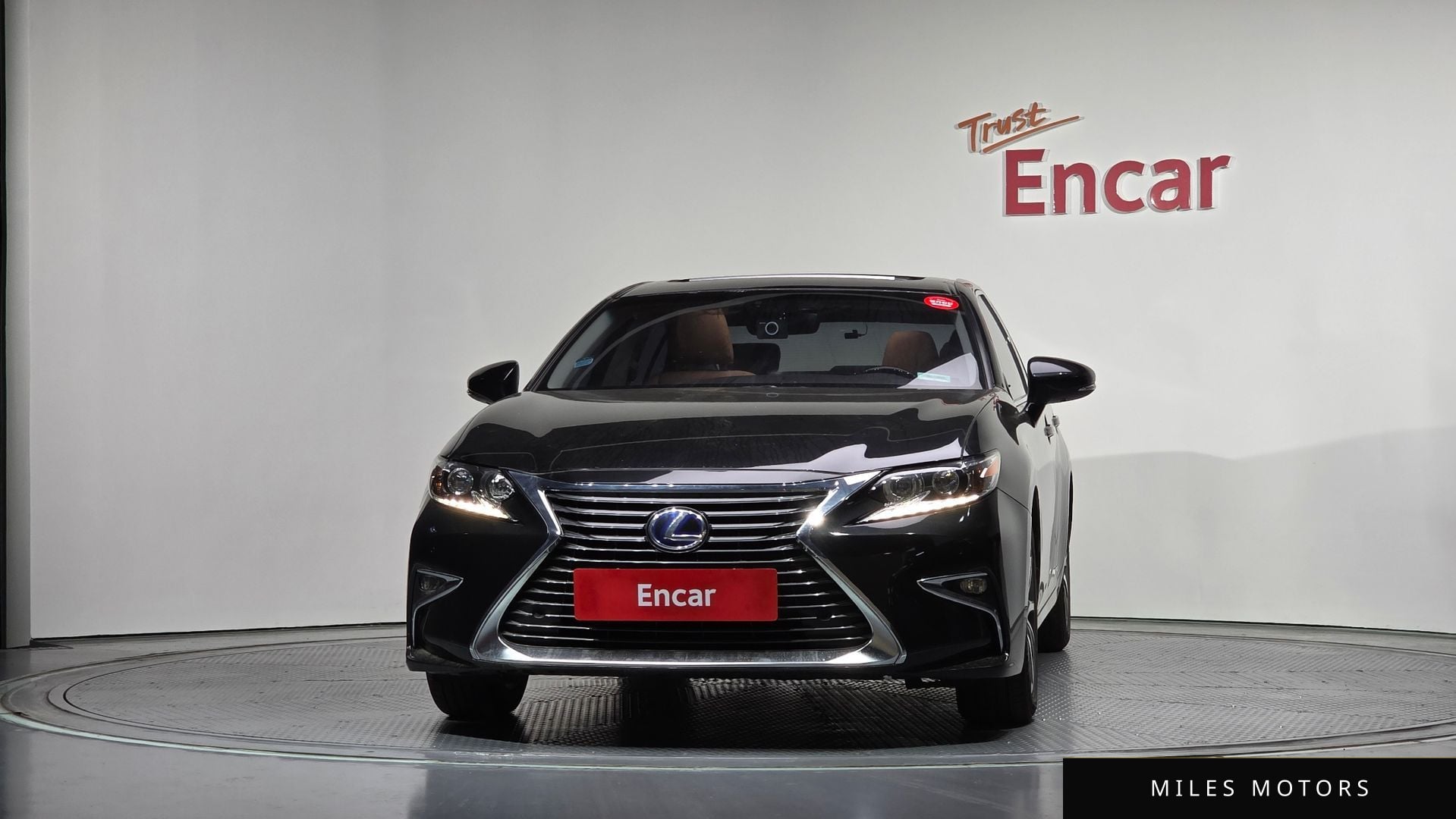 Лексус ES350 2017 — миниатюра 3