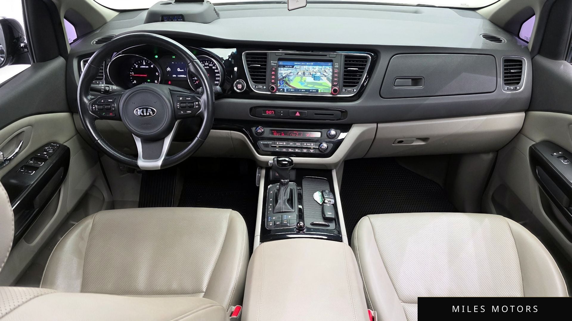 Kia Canival 2016 — миниатюра 10