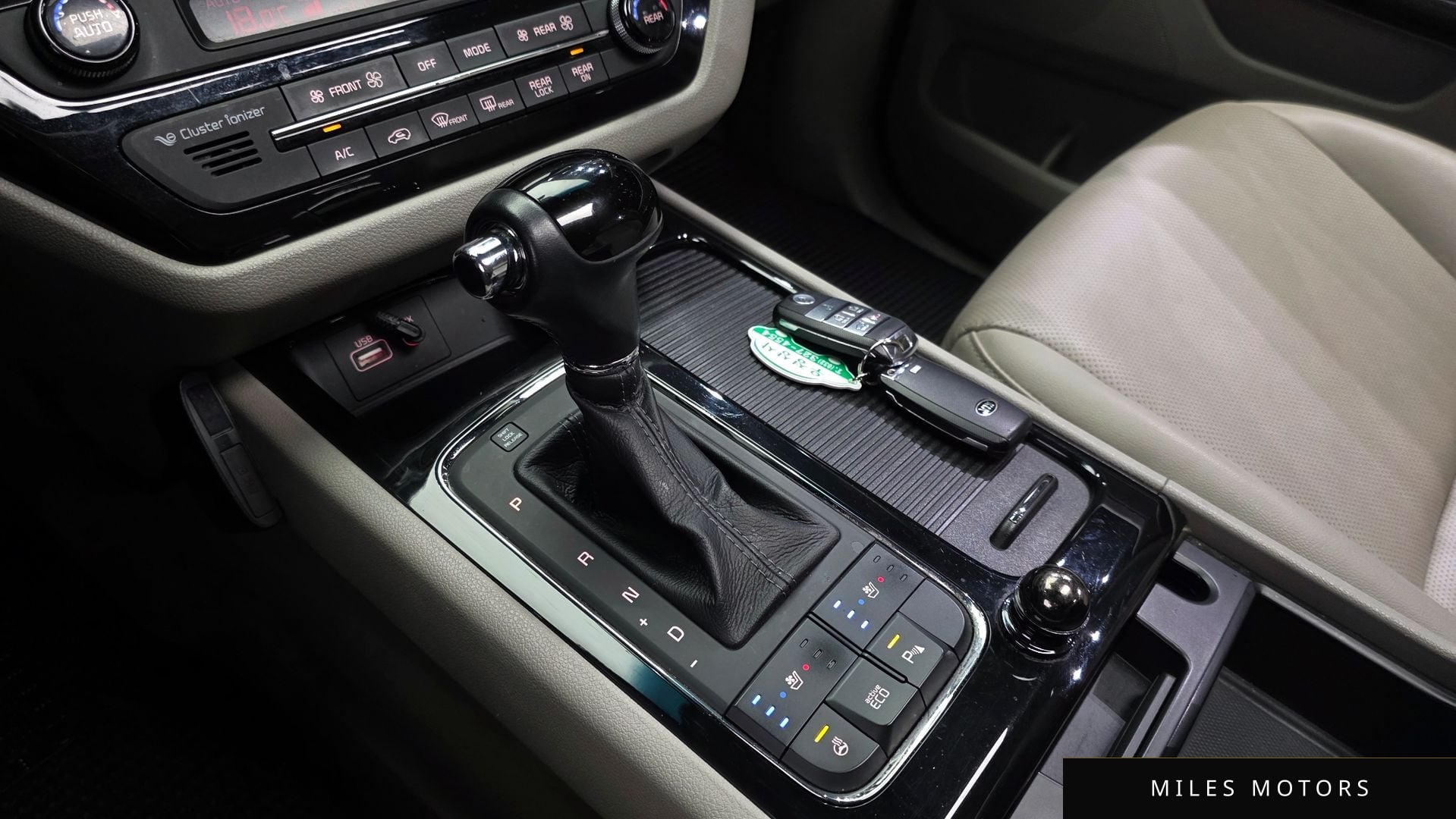 Kia Canival 2016 — миниатюра 12