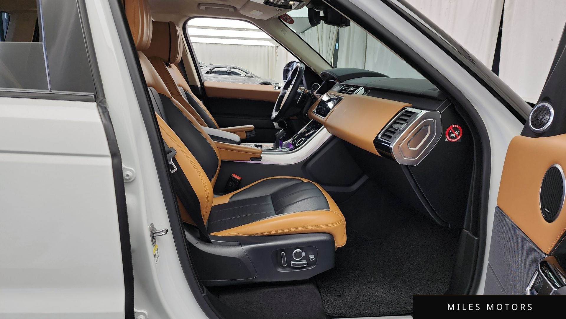 Land Rover Range Rover Sport 2018 — миниатюра 11