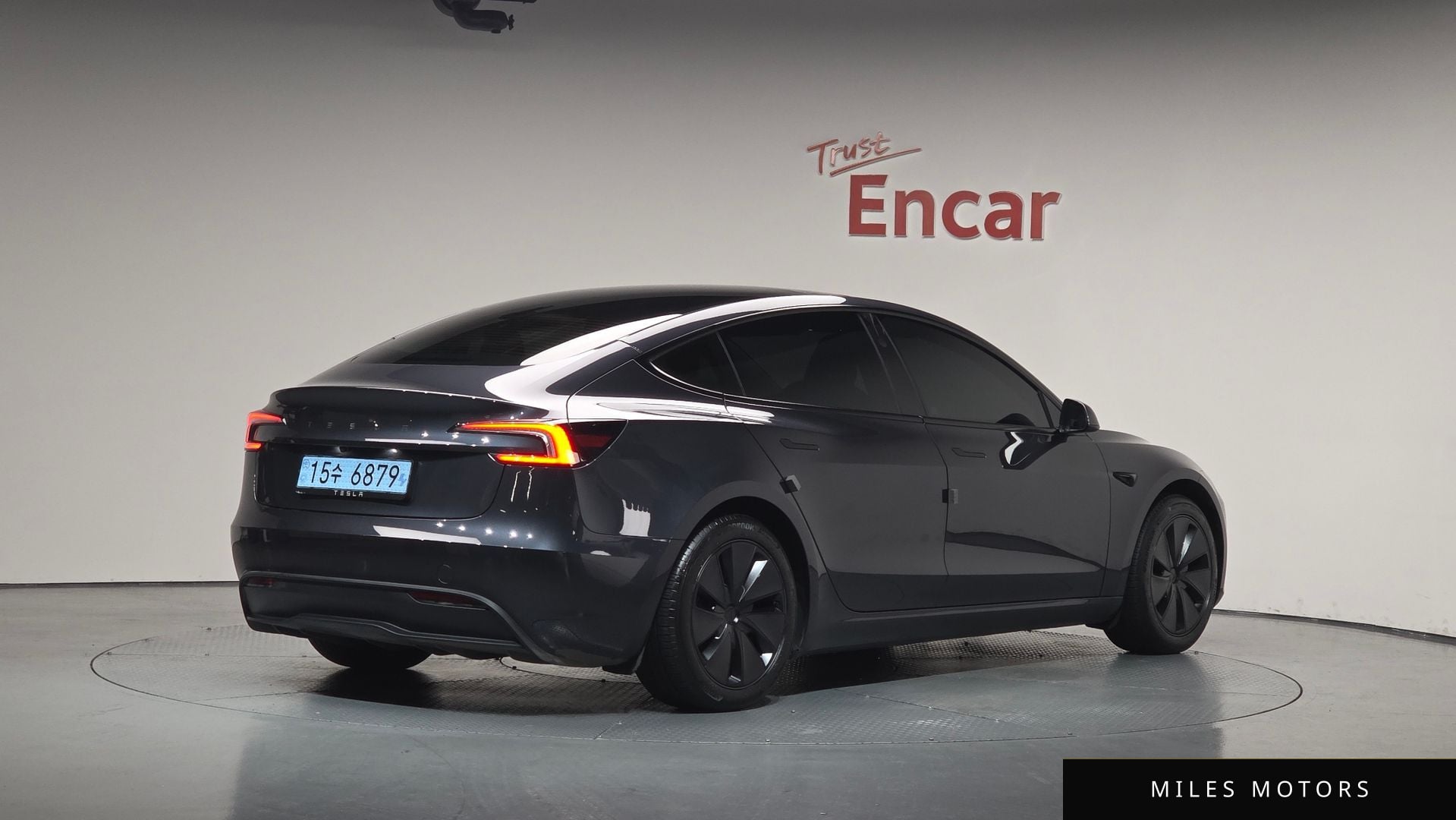 Tesla Model 3 2025 — фото 1 из 12