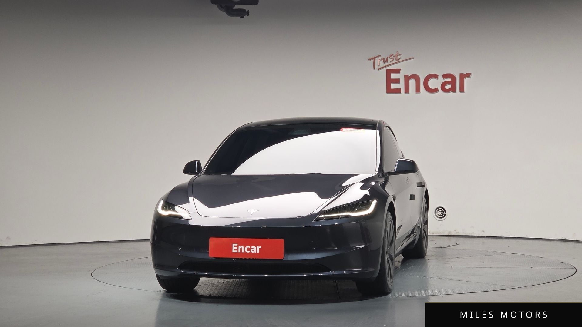 Tesla Model 3 2025 — миниатюра 2