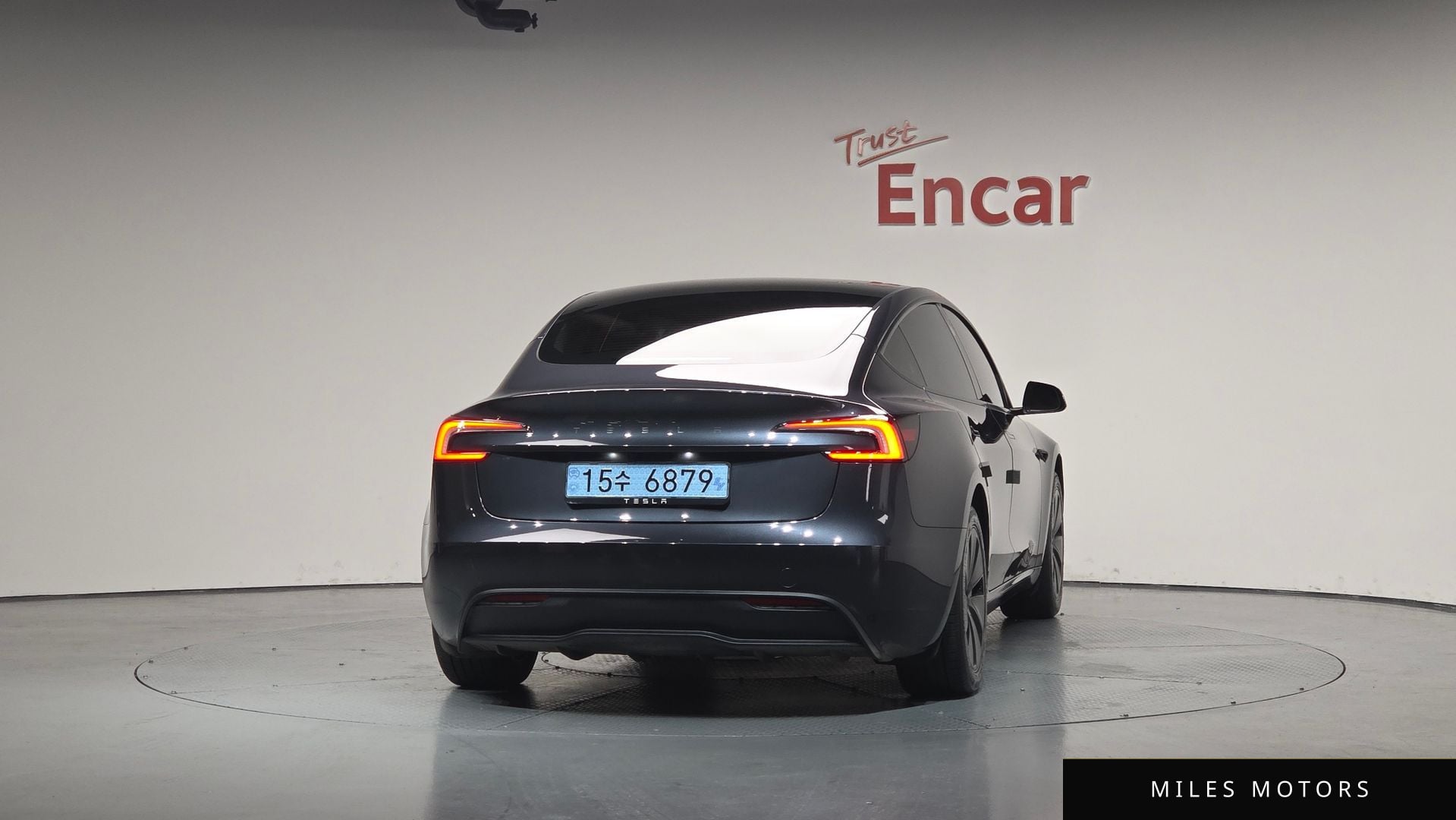 Tesla Model 3 2025 — миниатюра 3