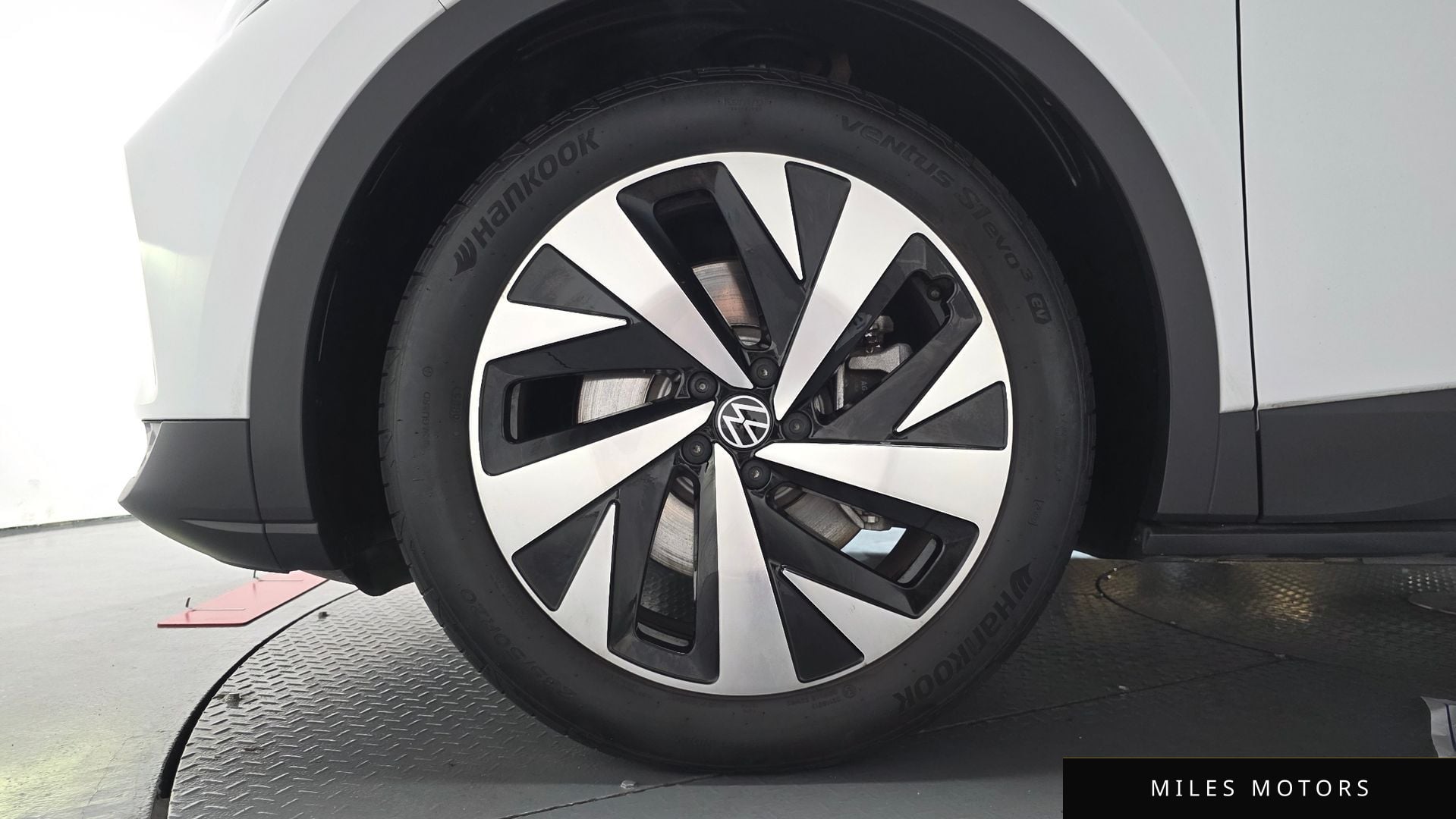 Volkswagen ID.4 2023 — миниатюра 4