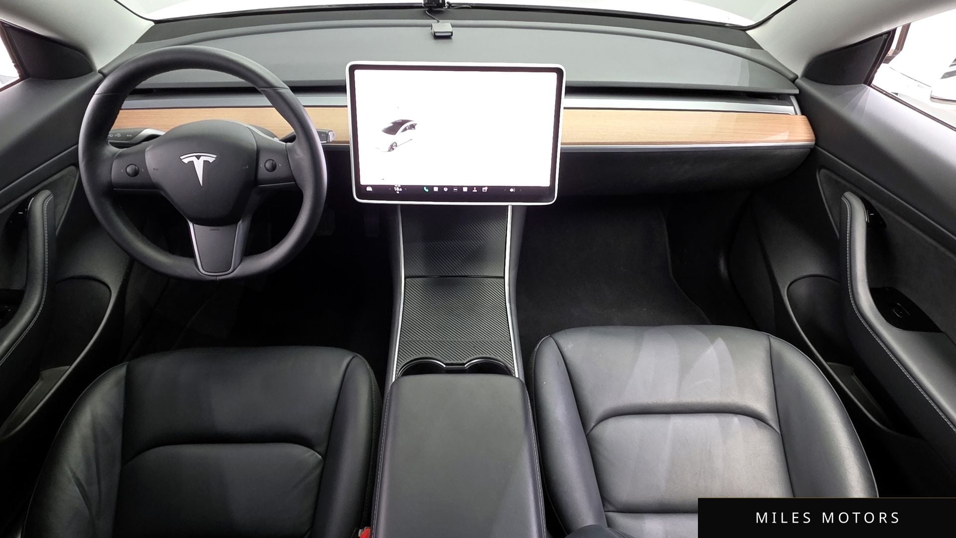 Tesla Model 3 2020 — миниатюра 7
