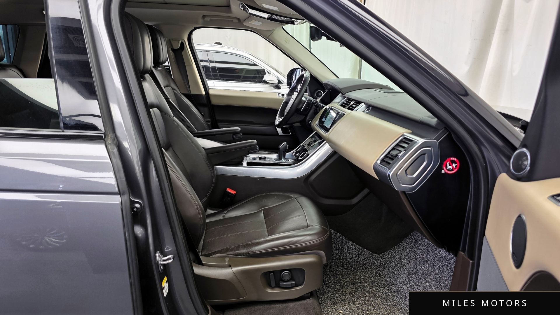 Land Rover Range Rover Sport 2019 — миниатюра 11