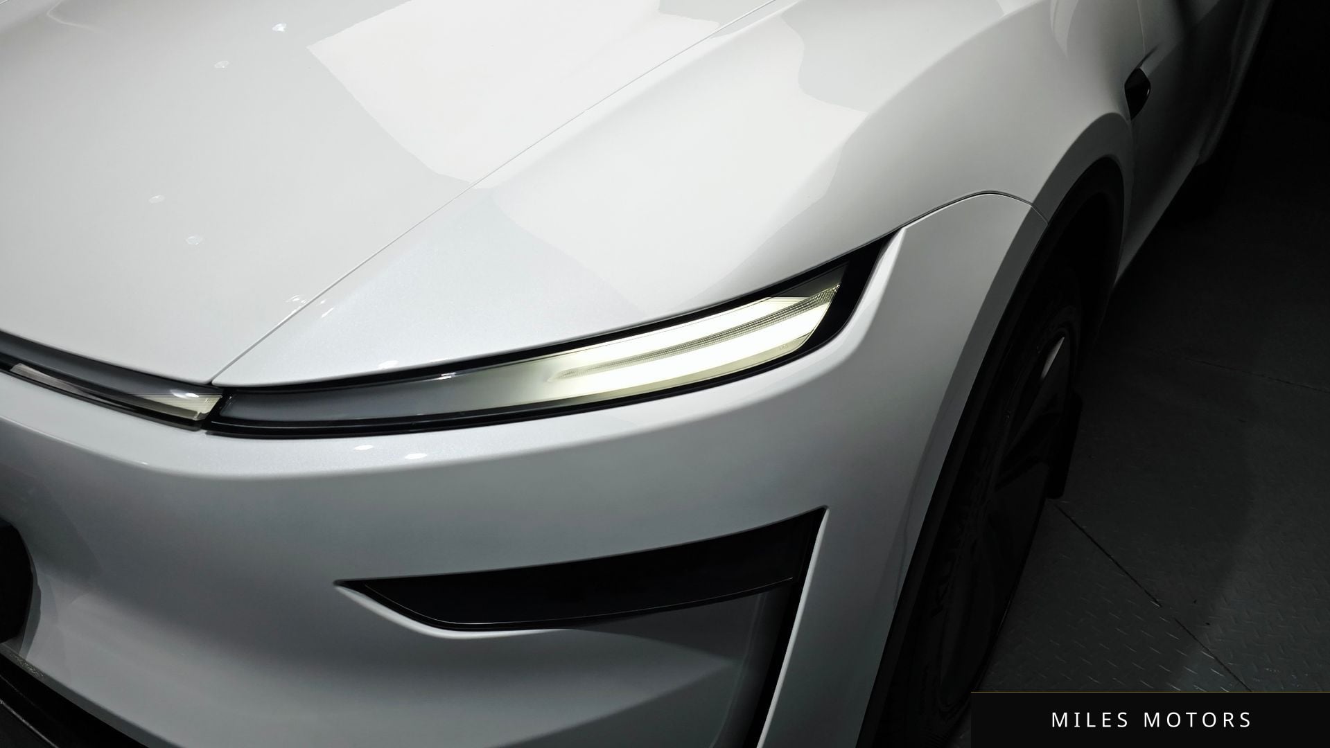 Tesla Model Y 2025 — миниатюра 8