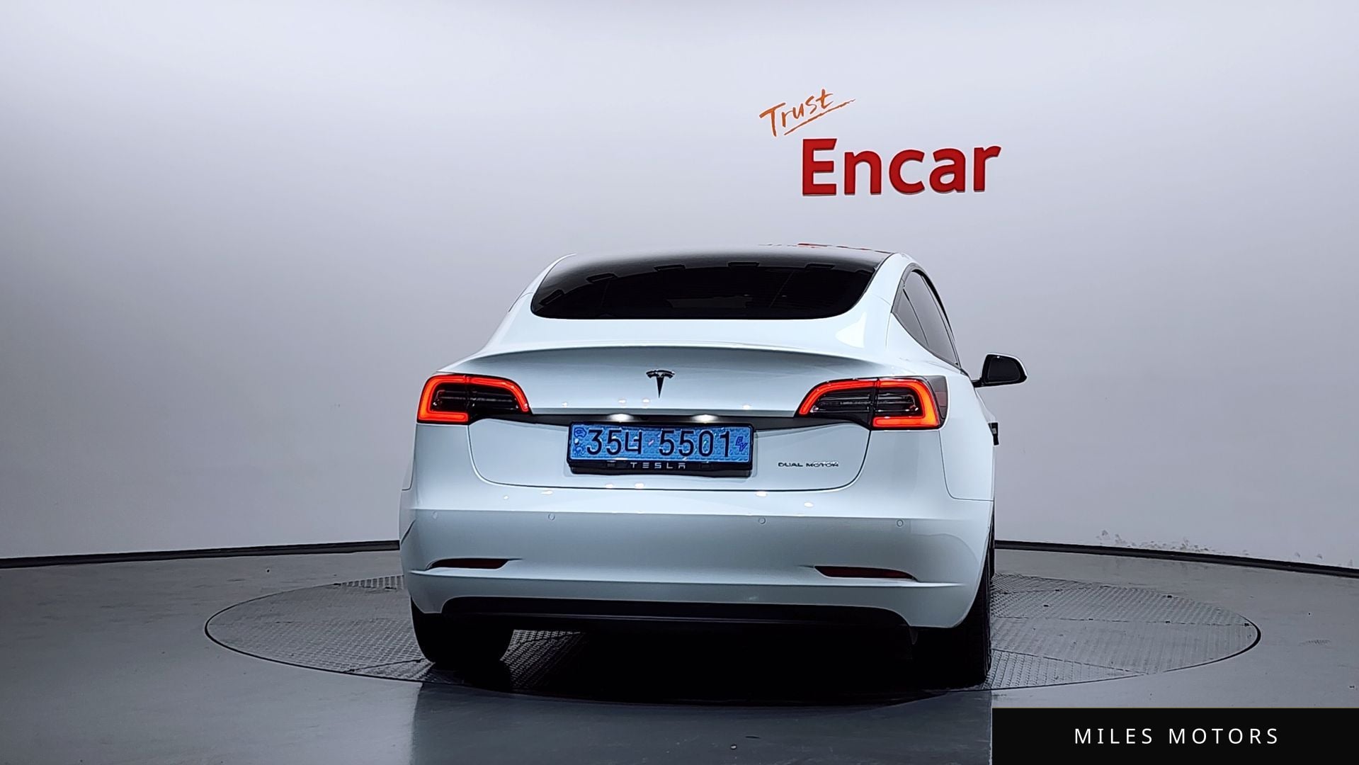Tesla Model 3 2022 — миниатюра 4