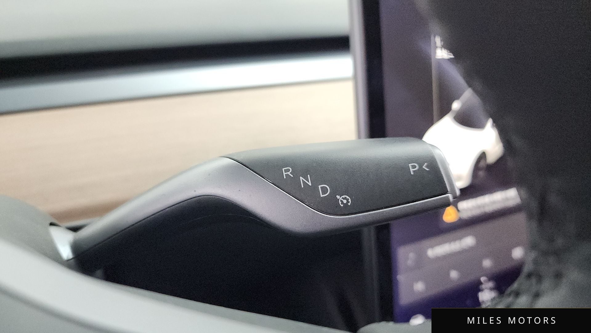 Tesla Model 3 2022 — миниатюра 12