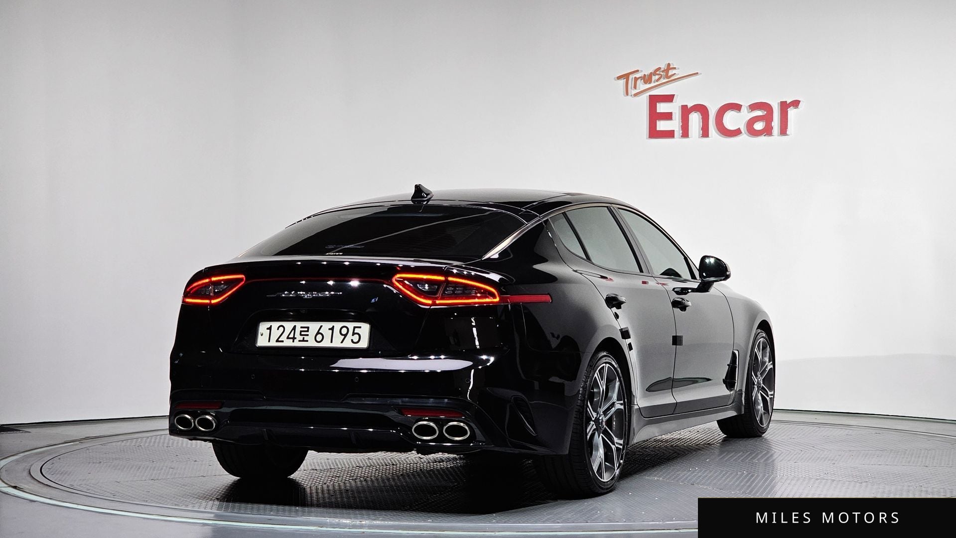 Kia Stinger 2020 — фото 1 из 12