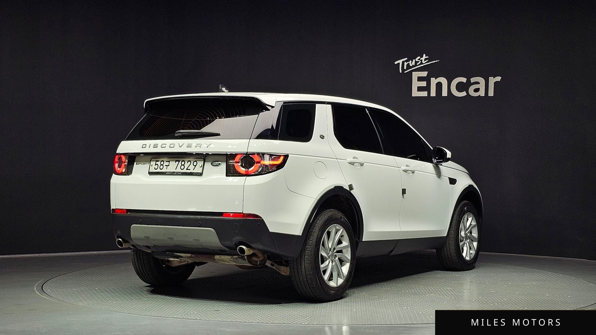 Land Rover Discovery Sport 2019 — миниатюра 2