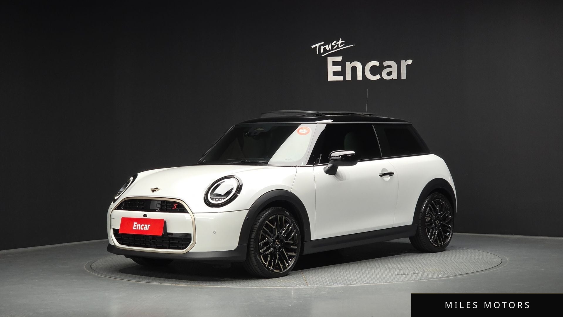 MINI Cooper S 2025 — фото 1 из 12