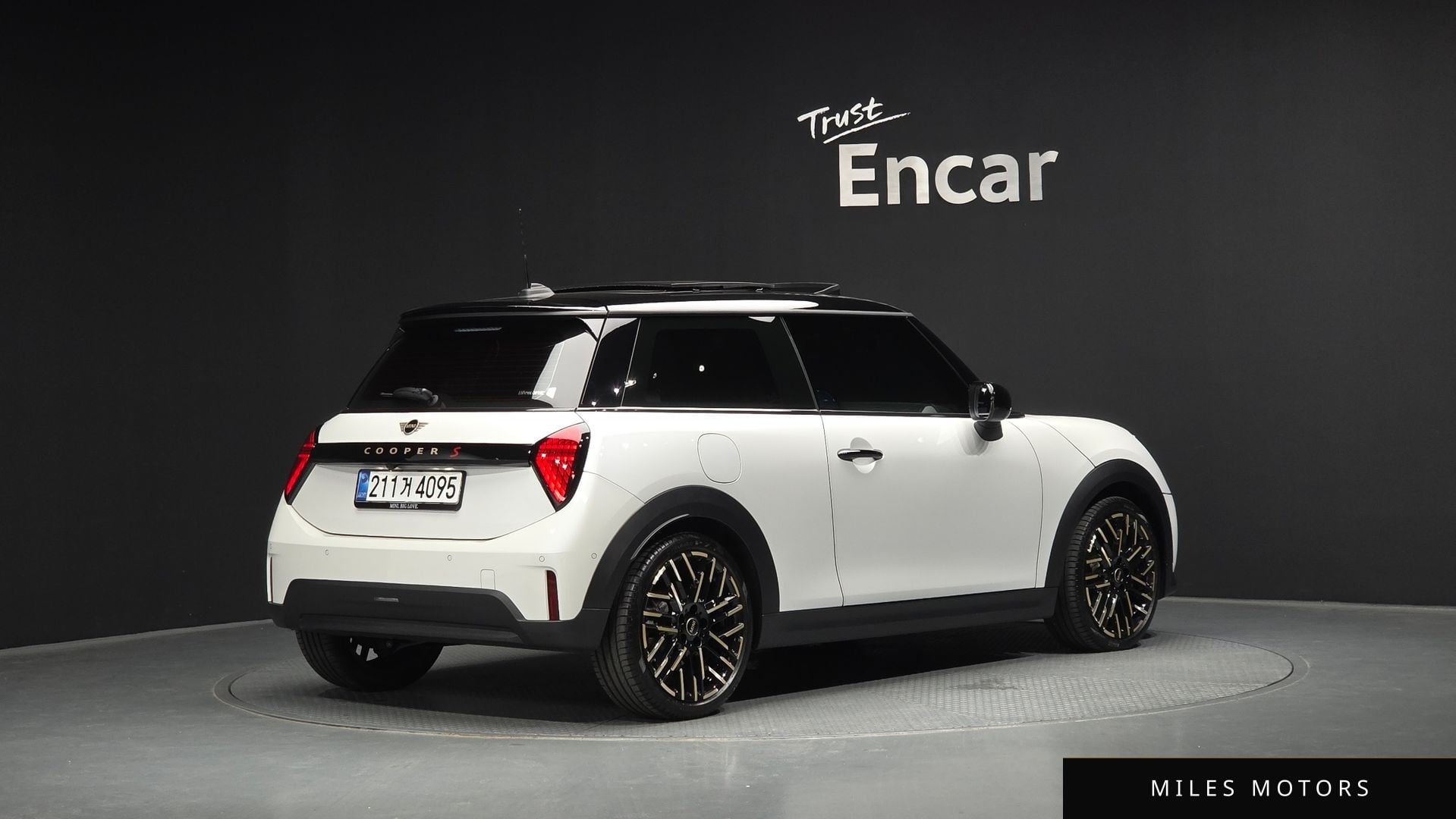 MINI Cooper S 2025 — миниатюра 2