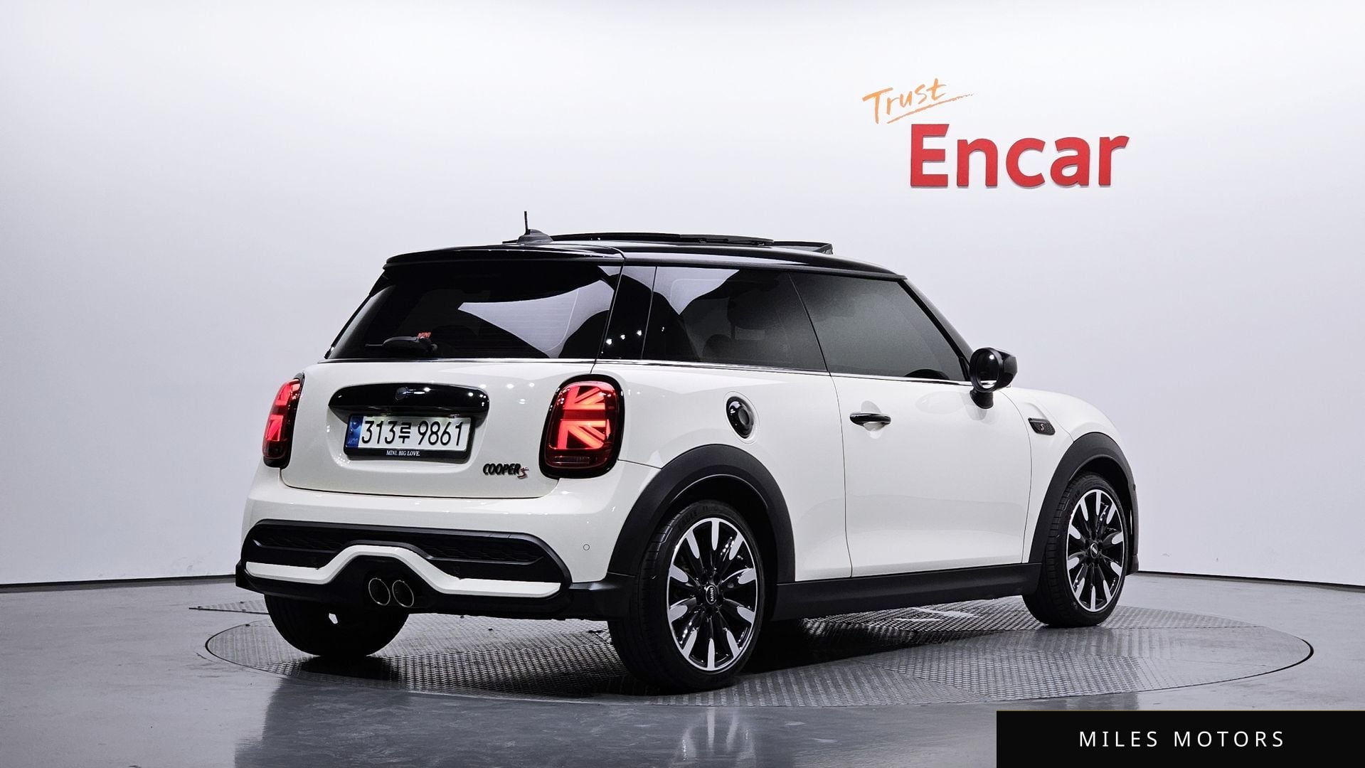 MINI Cooper S 2022 — фото 1 из 12