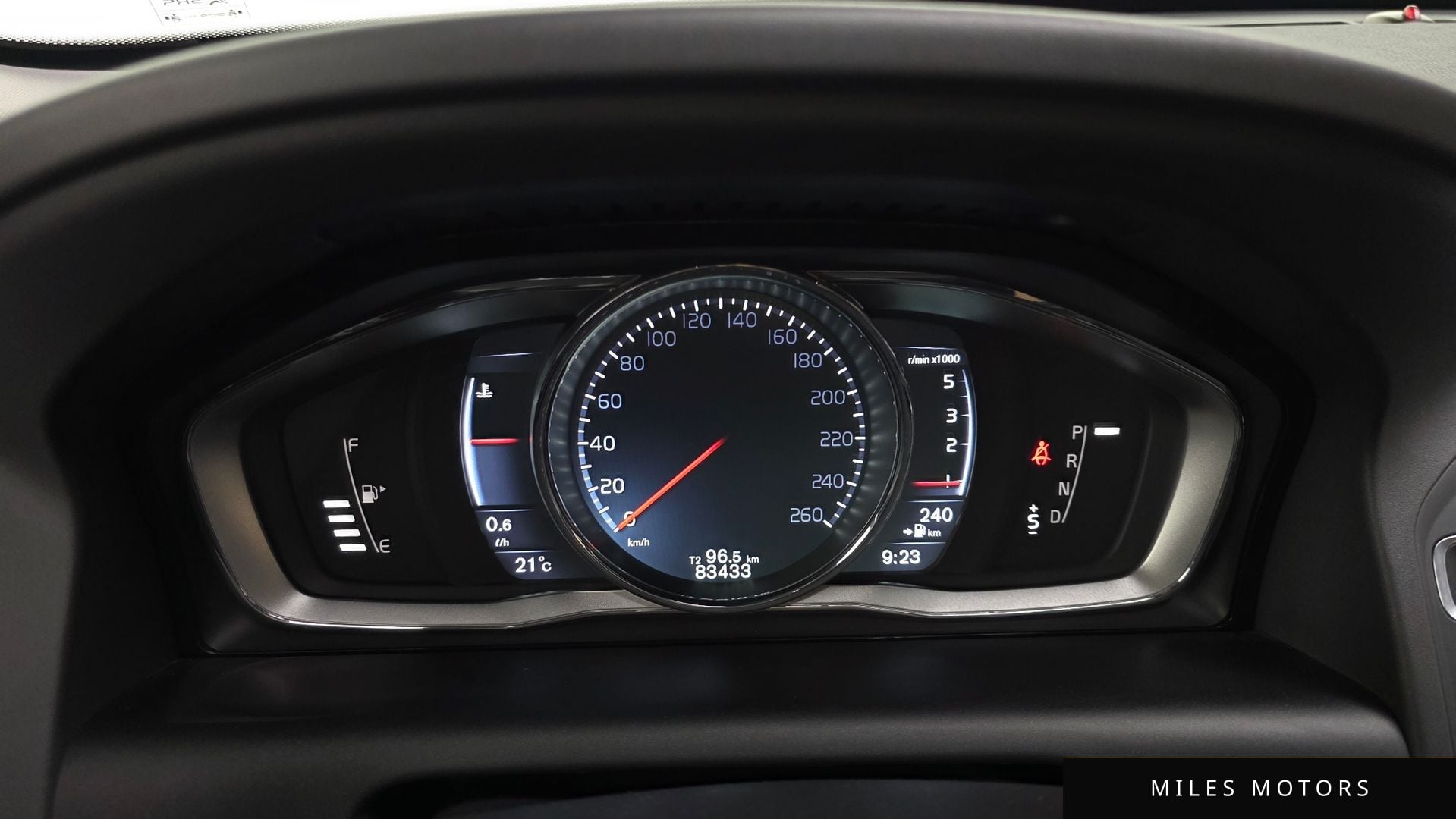 Volvo XC60 2016 — миниатюра 8