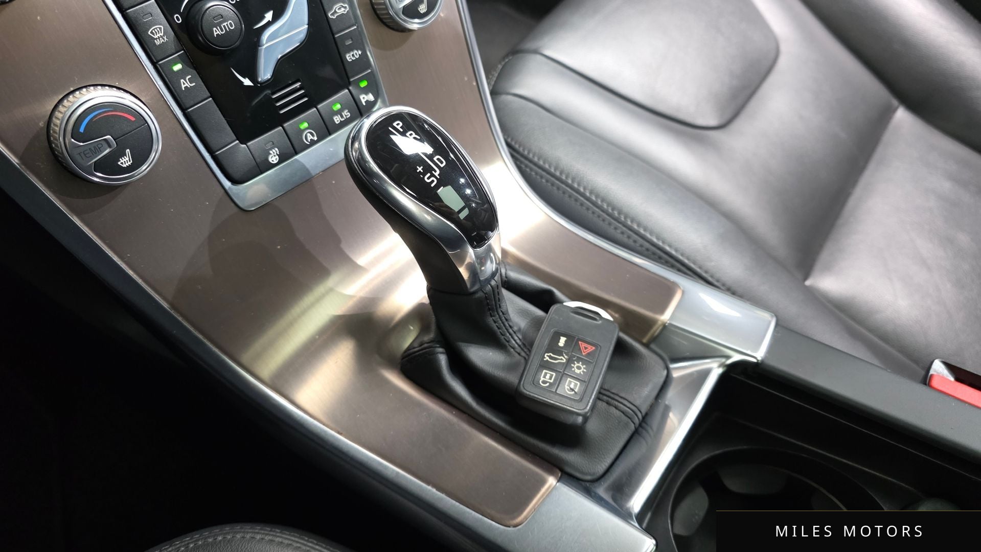 Volvo XC60 2016 — миниатюра 9