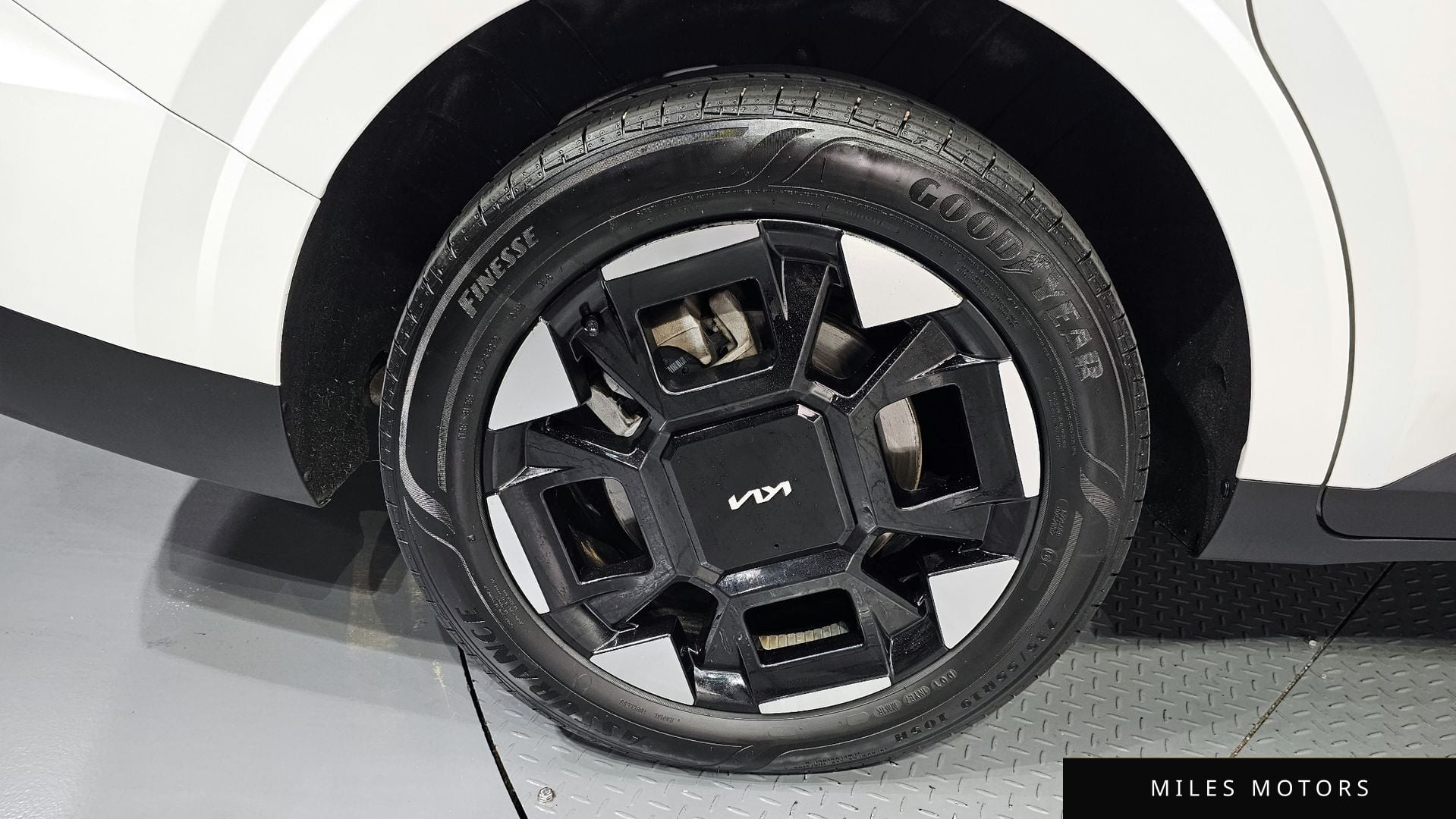 Kia Canival 2025 — миниатюра 5