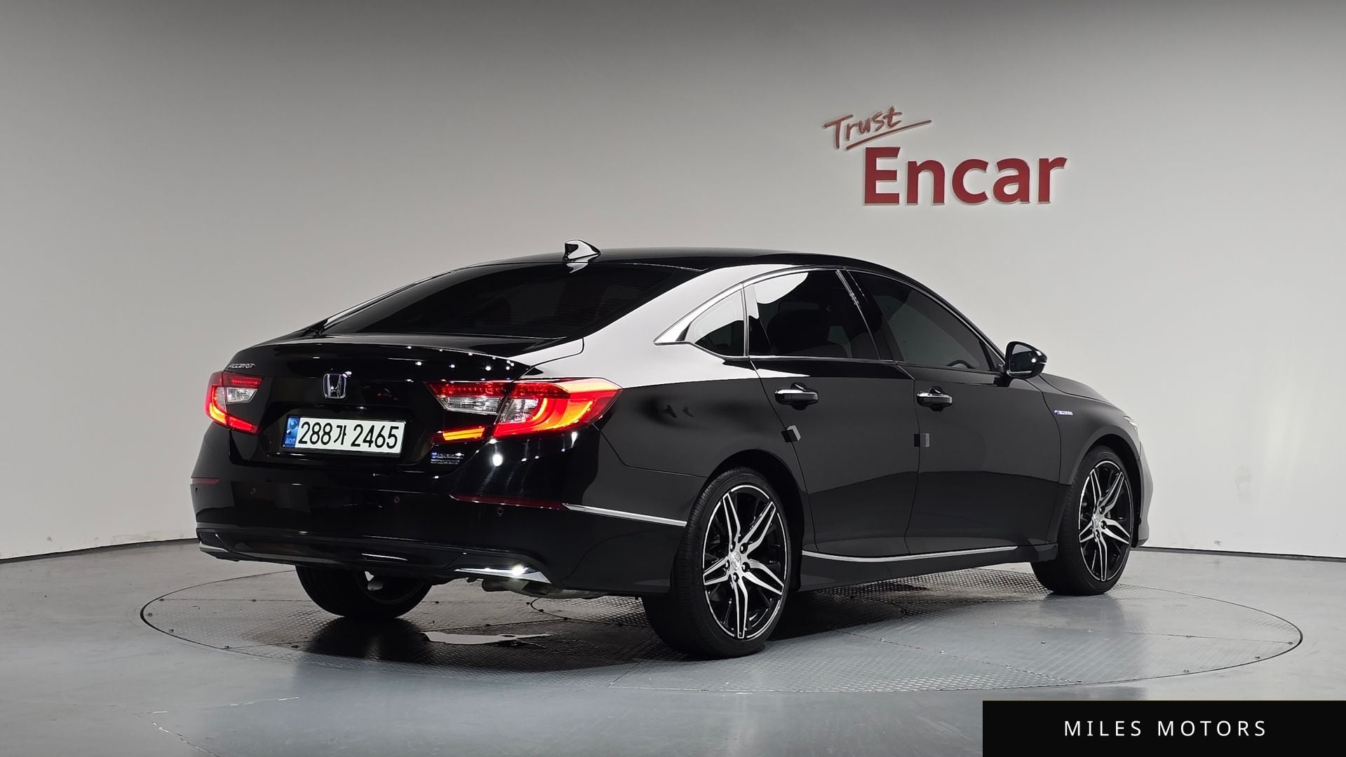 Honda Accord 2021 — фото 1 из 12