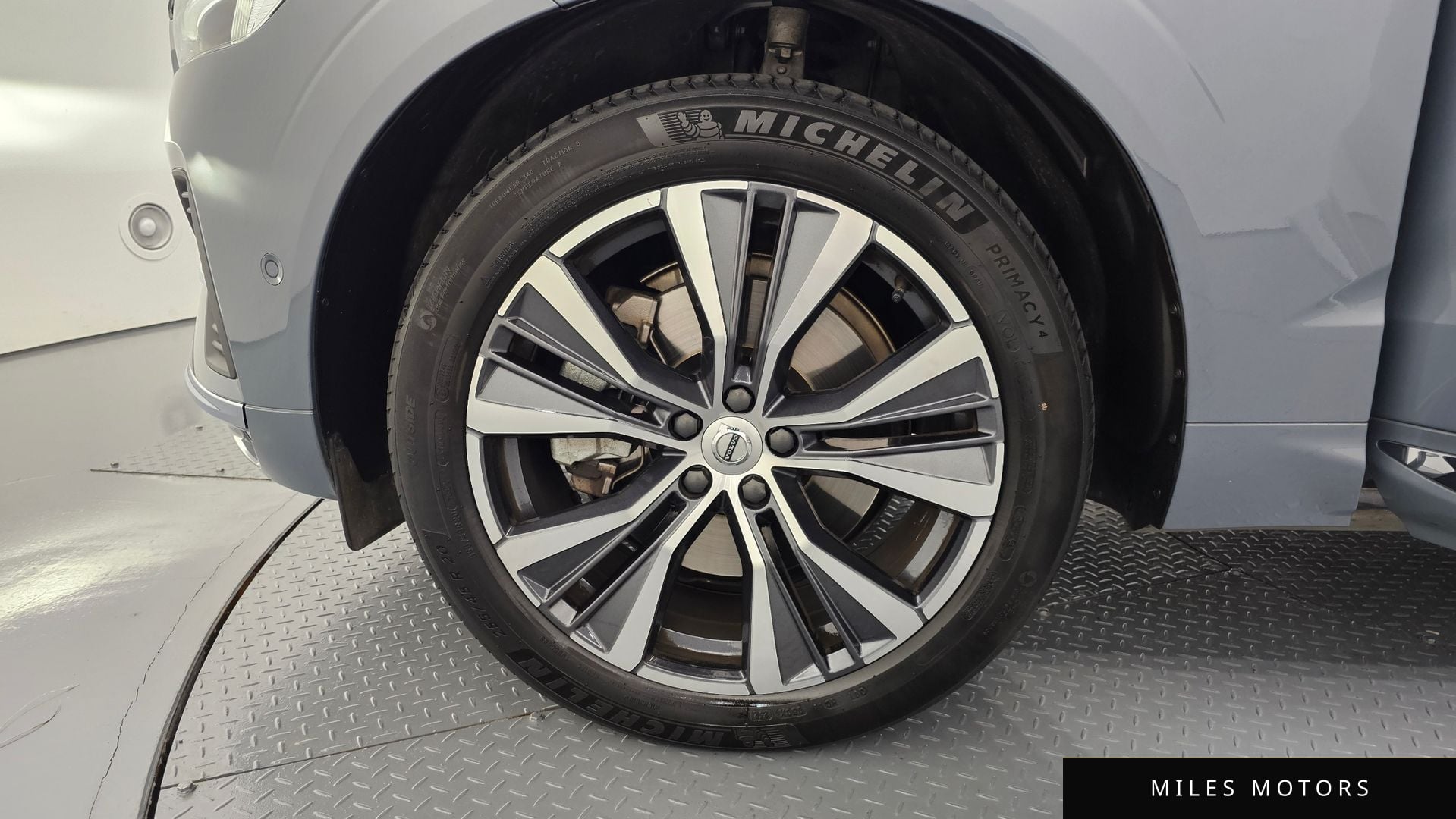 Volvo XC60 2022 — миниатюра 5