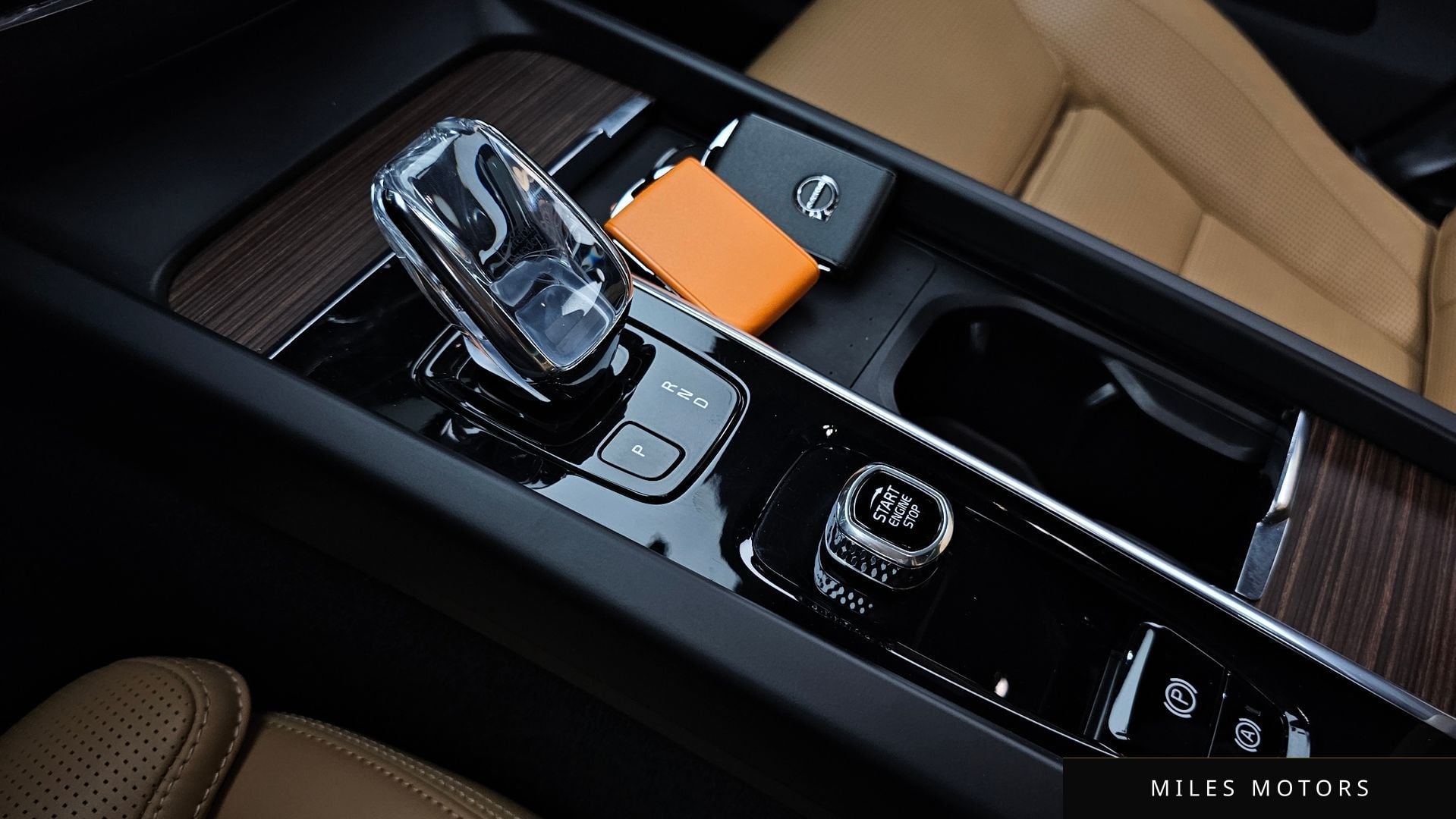 Volvo XC60 2022 — миниатюра 12