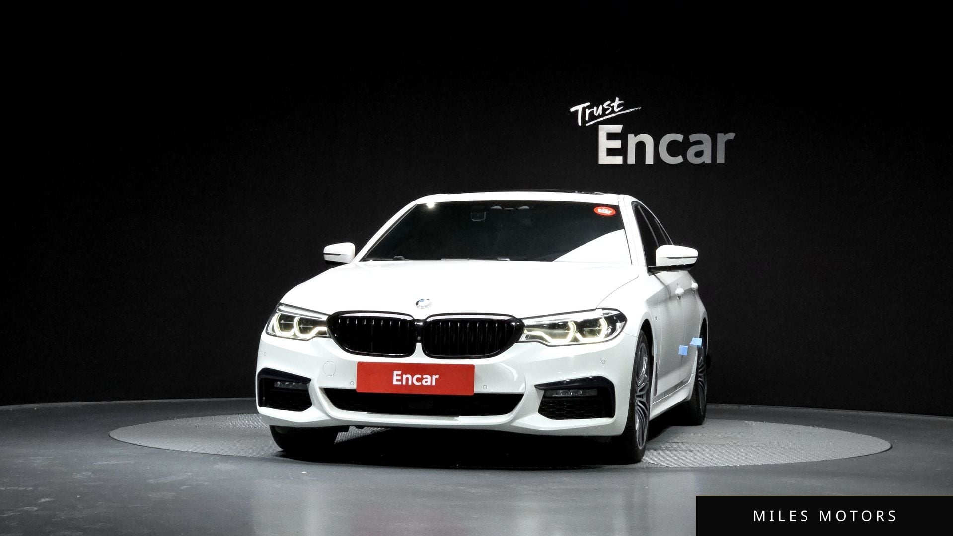 BMW 5 Series (G30) 2020 — миниатюра 3