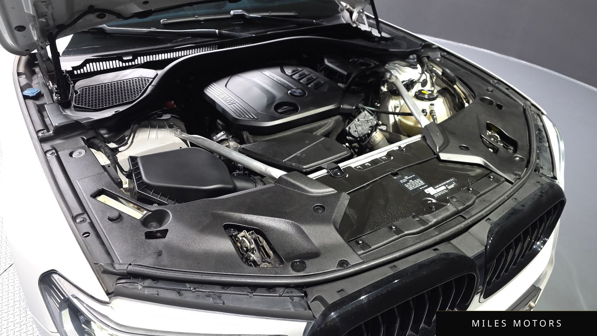 BMW 5 Series (G30) 2020 — миниатюра 6
