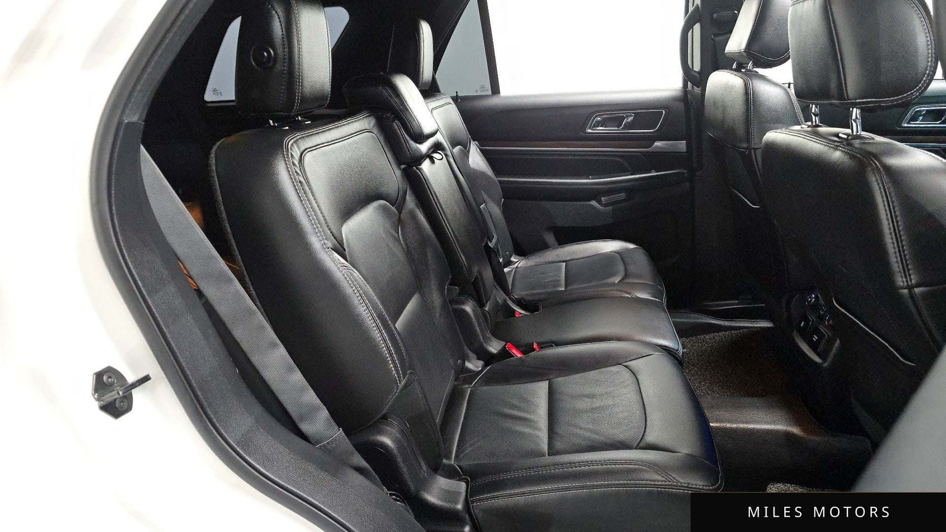 Ford Explorer 2016 — миниатюра 11