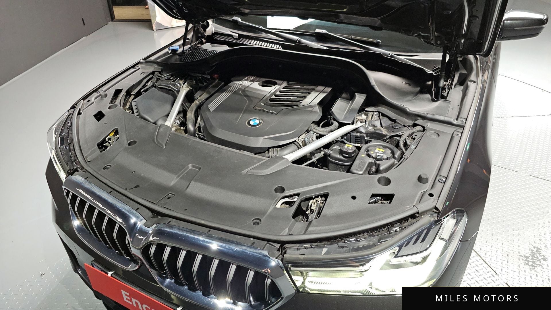 BMW 6 Series GT (G32) 2021 — миниатюра 6