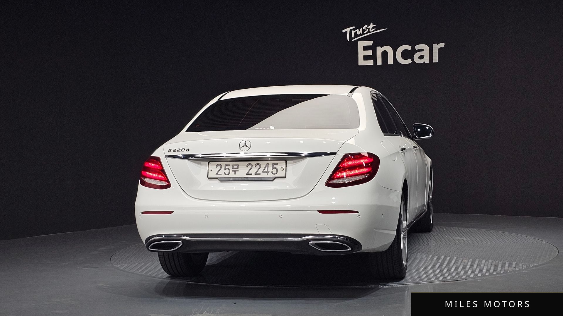 Mercedes-Benz E-Class W213 2017 — миниатюра 4