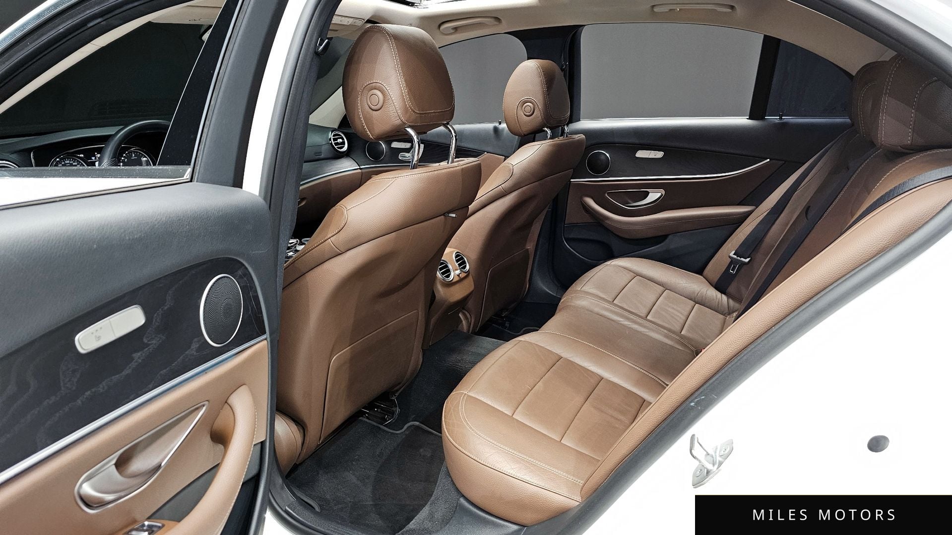 Mercedes-Benz E-Class W213 2017 — миниатюра 11