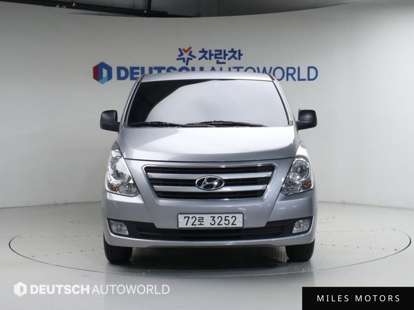 Hyundai Starex 2017 — фото 1 из 12