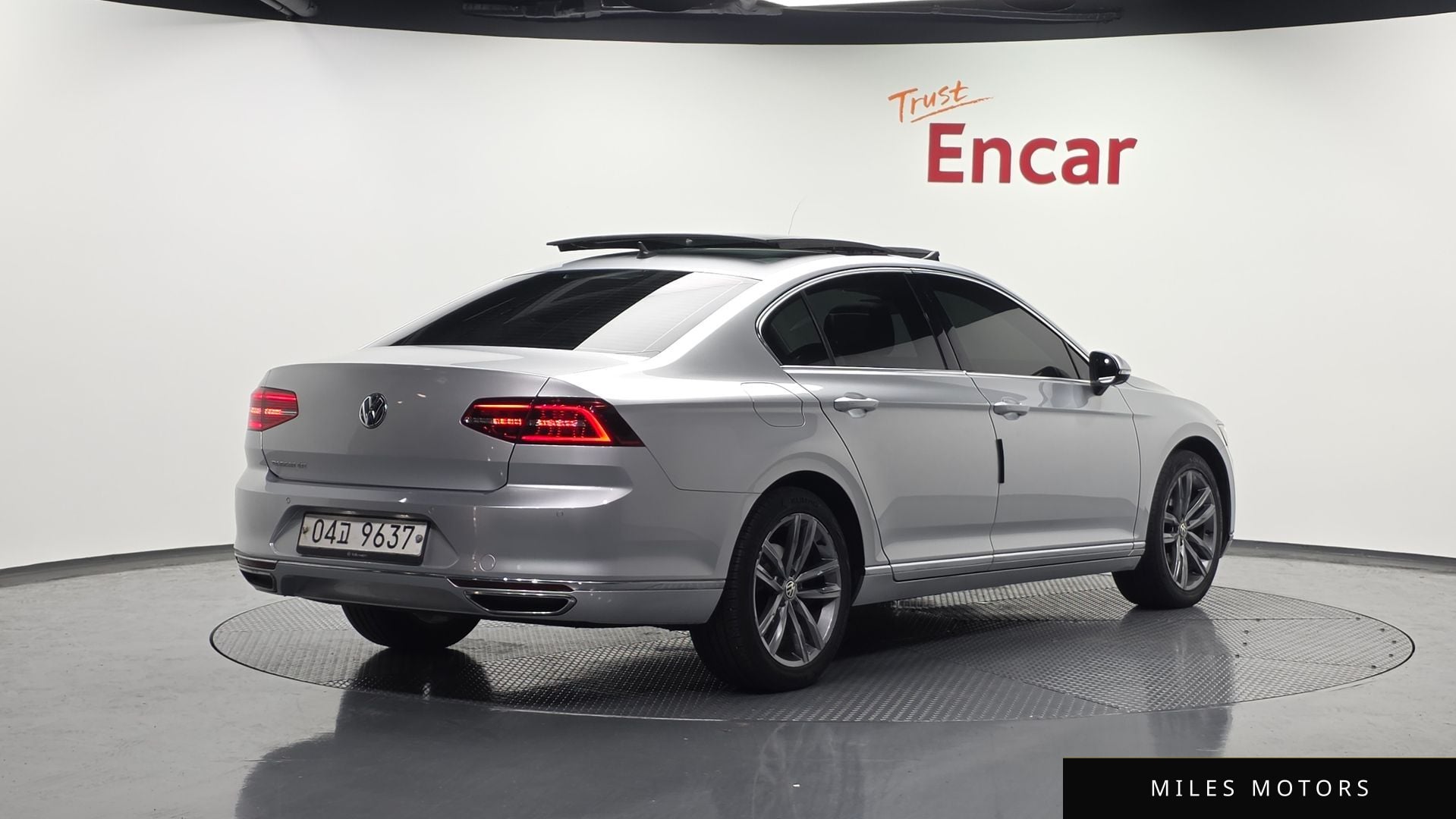 Volkswagen Passat 2018 — миниатюра 2