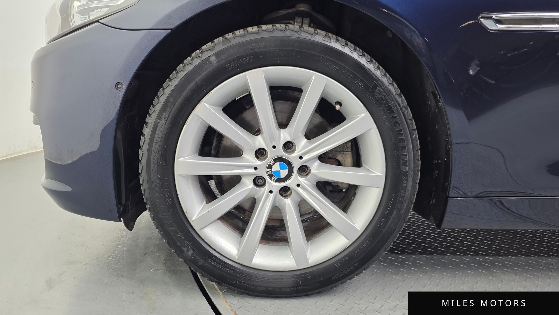 BMW 5 Series (F10) 2014 — миниатюра 5
