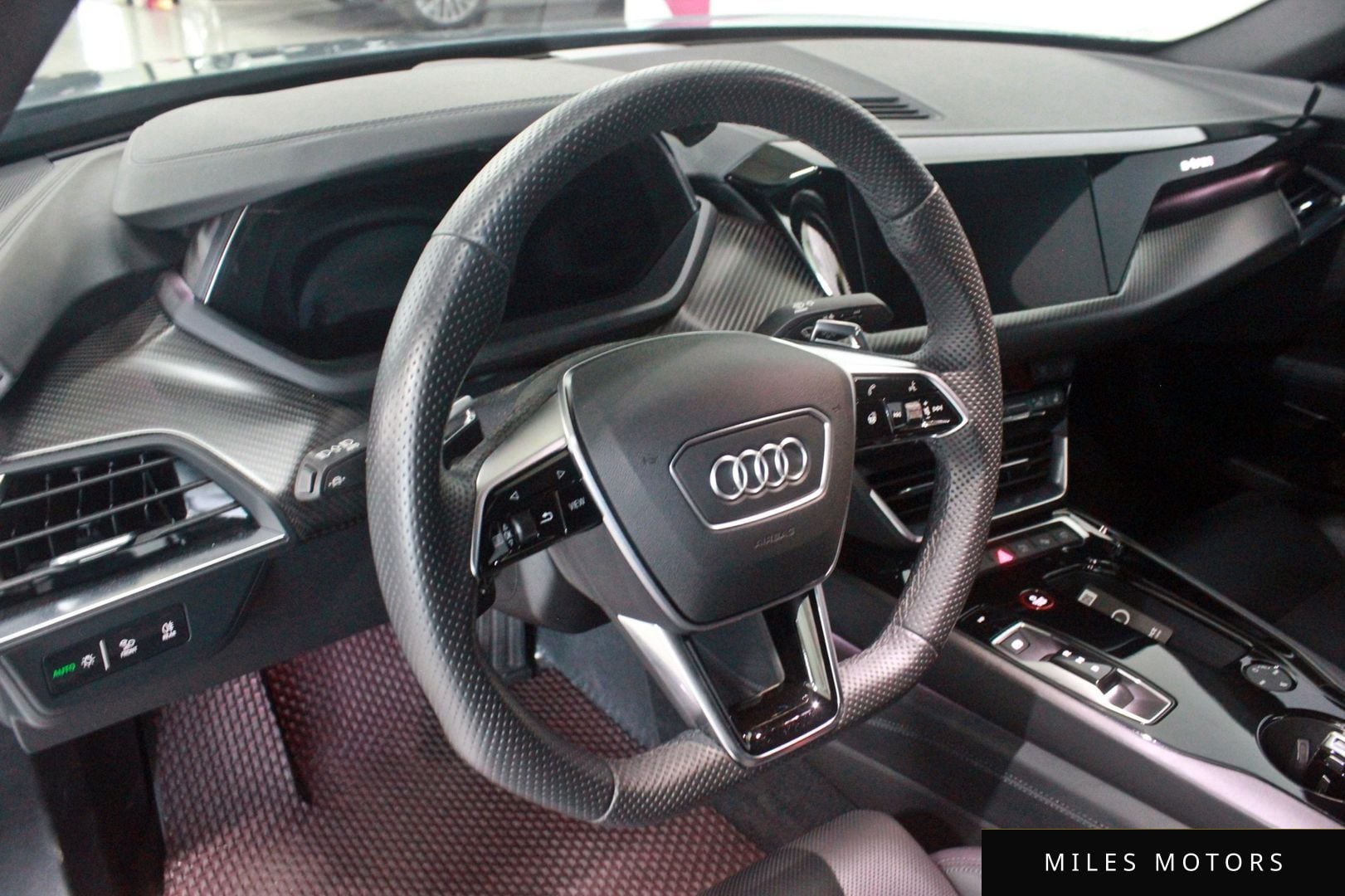 Audi e-tron GT 2022 — миниатюра 12