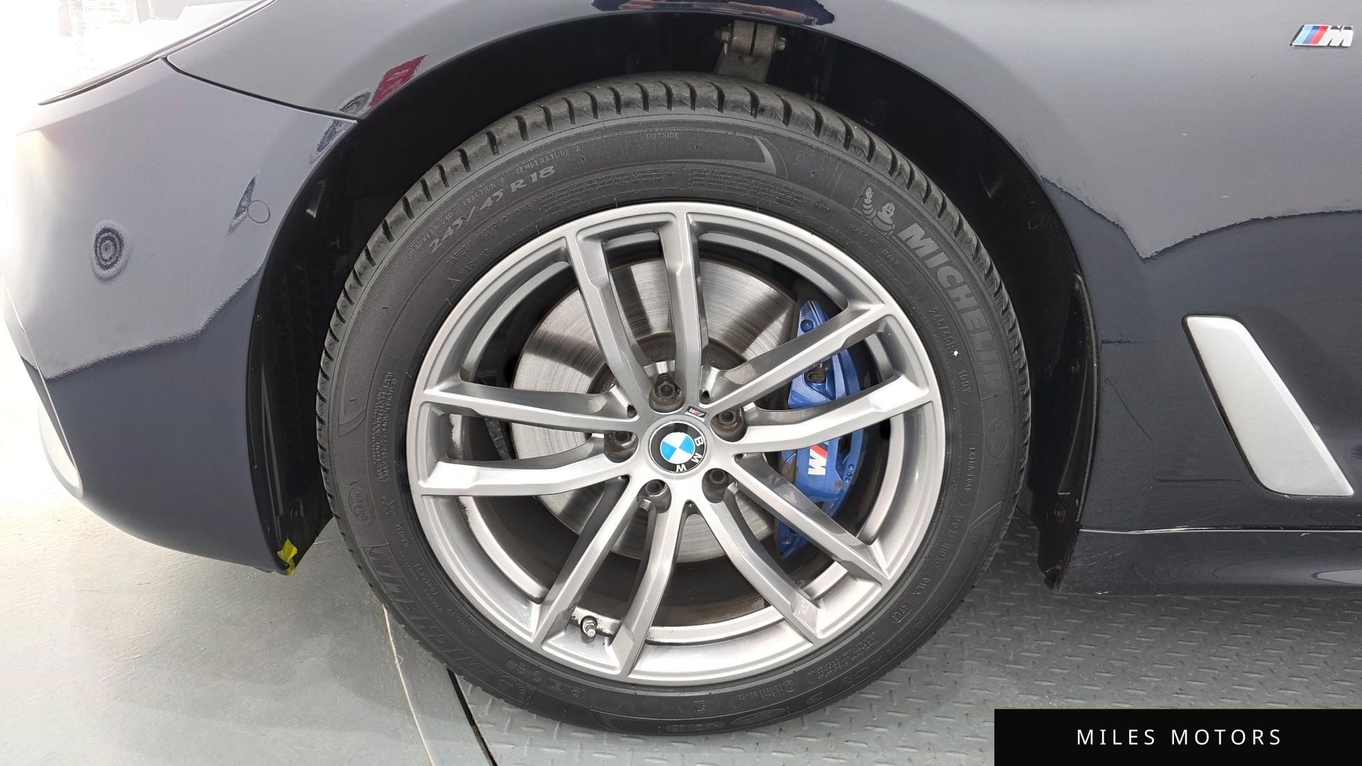 BMW 5 Series (G30) 2018 — миниатюра 4