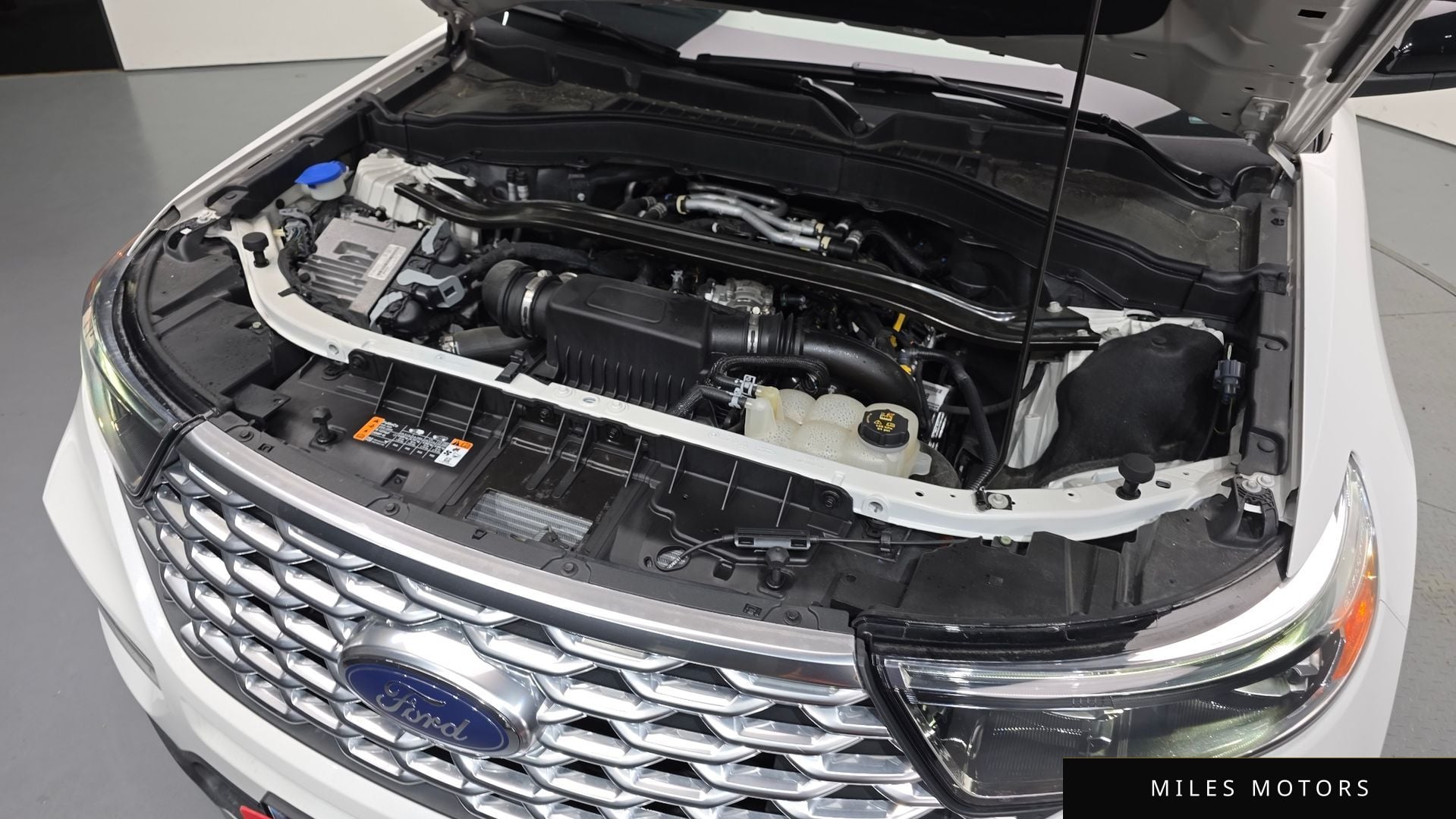 Ford Explorer 2021 — миниатюра 6