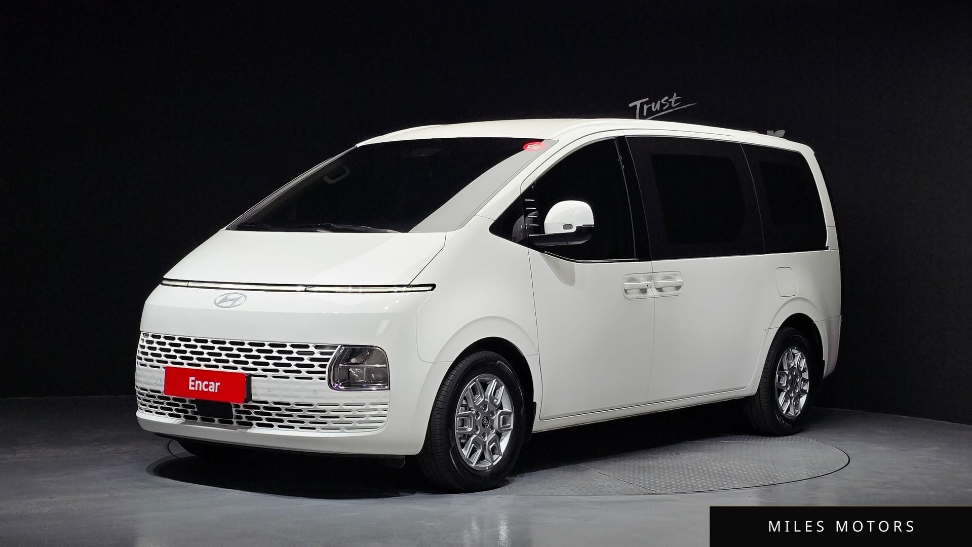Hyundai Staria 2025 — миниатюра 4