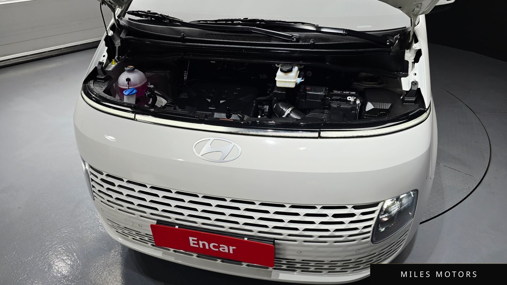 Hyundai Staria 2025 — миниатюра 6