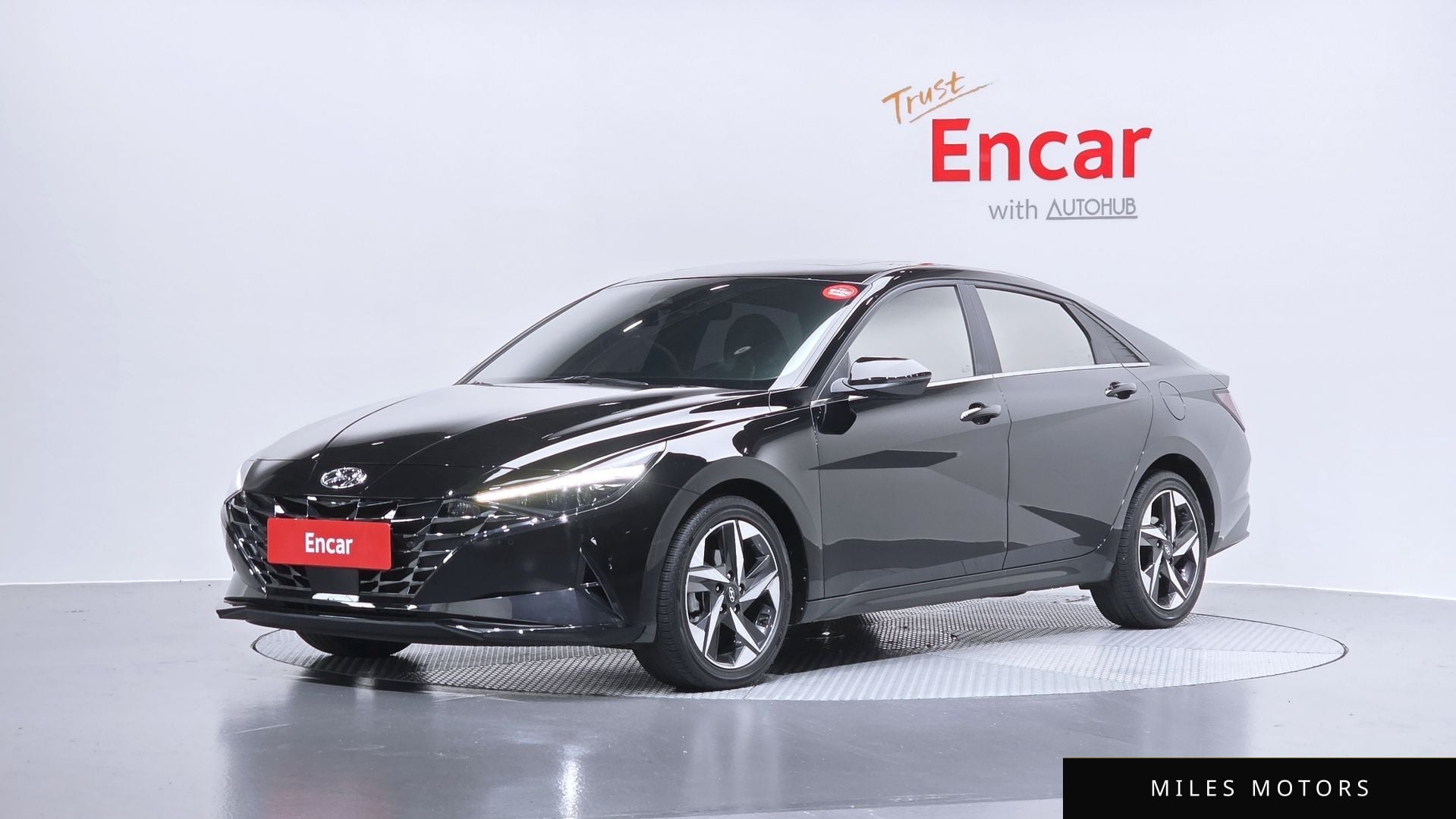 Hyundai AVANTE 2023 — фото 1 из 12