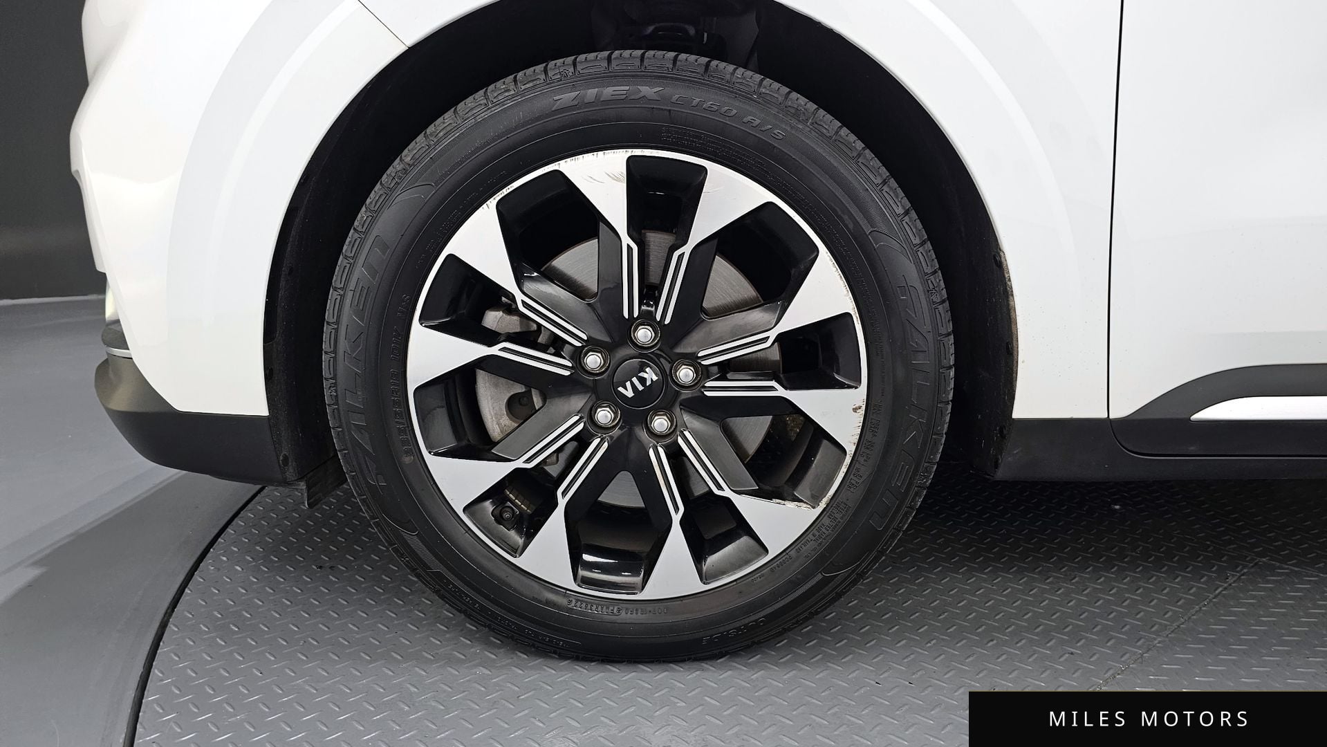 Kia Carnival 2021 — миниатюра 5